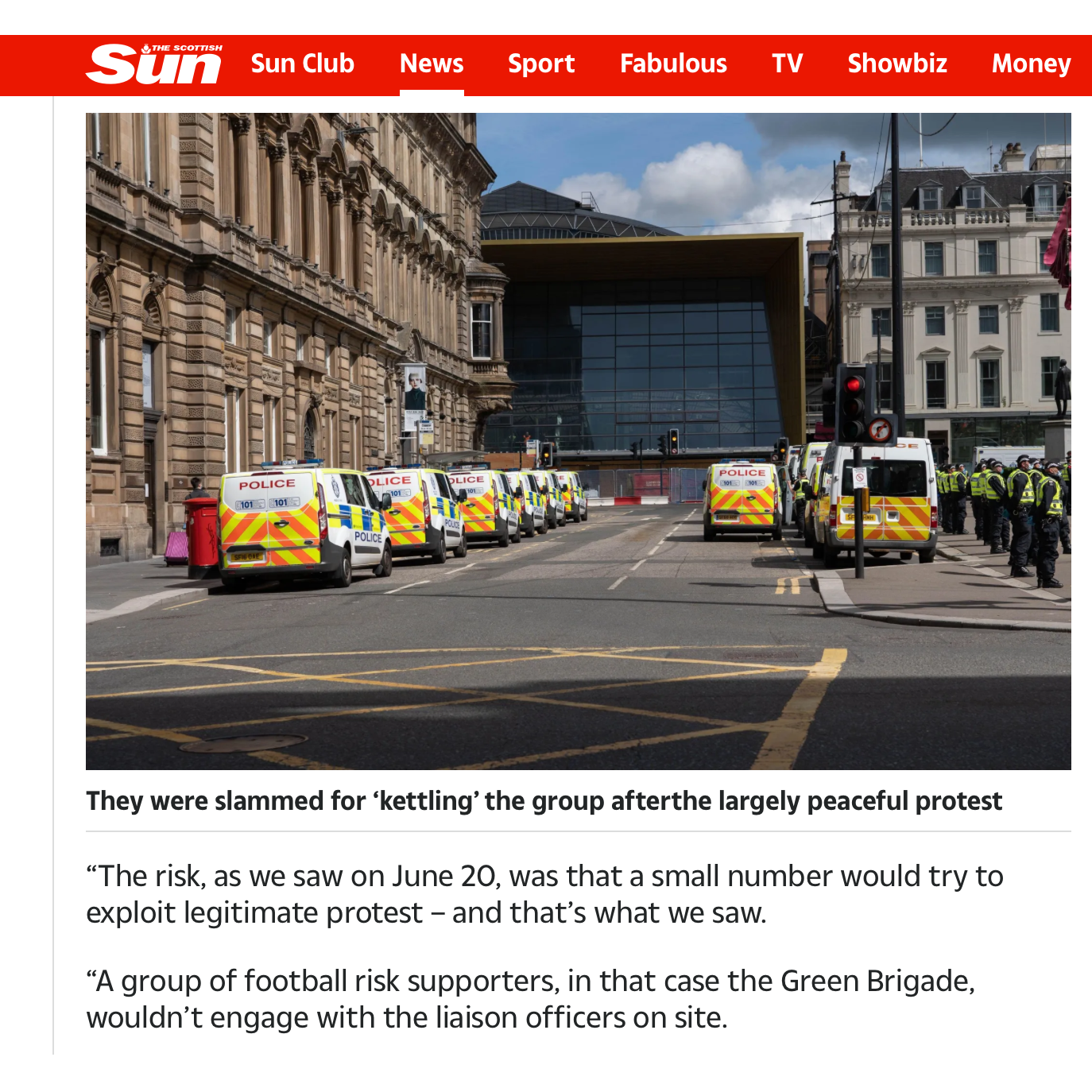 Police Vans at George Sqaure