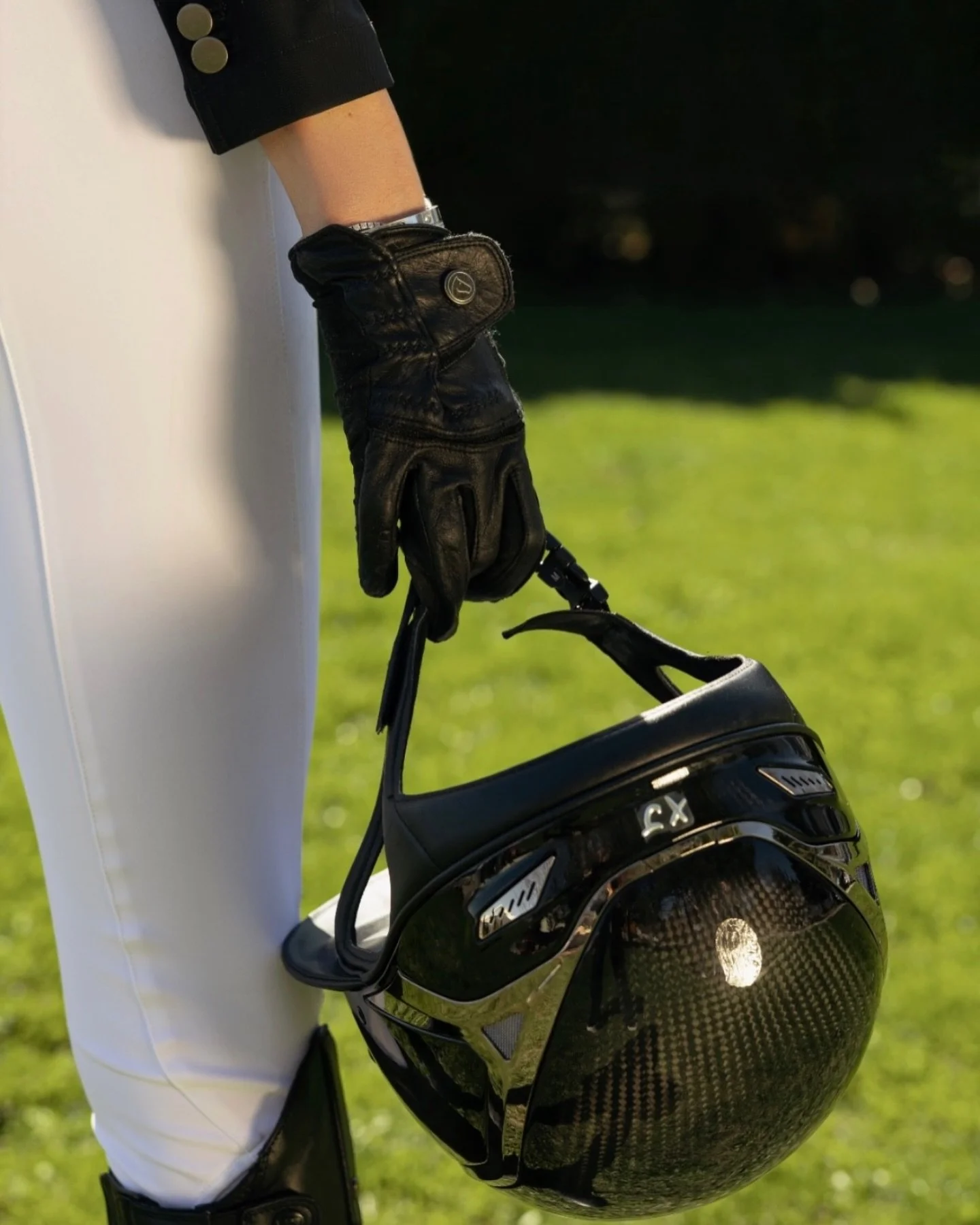 Where Excellence Lives: The JFK Farms Experience 🏇✨

At JFK Farms, our state-of-the-art facilities, world-class stables, and stunning estate provide the perfect environment for elite training, top sport horse development, and rider success.

✔️ Prem