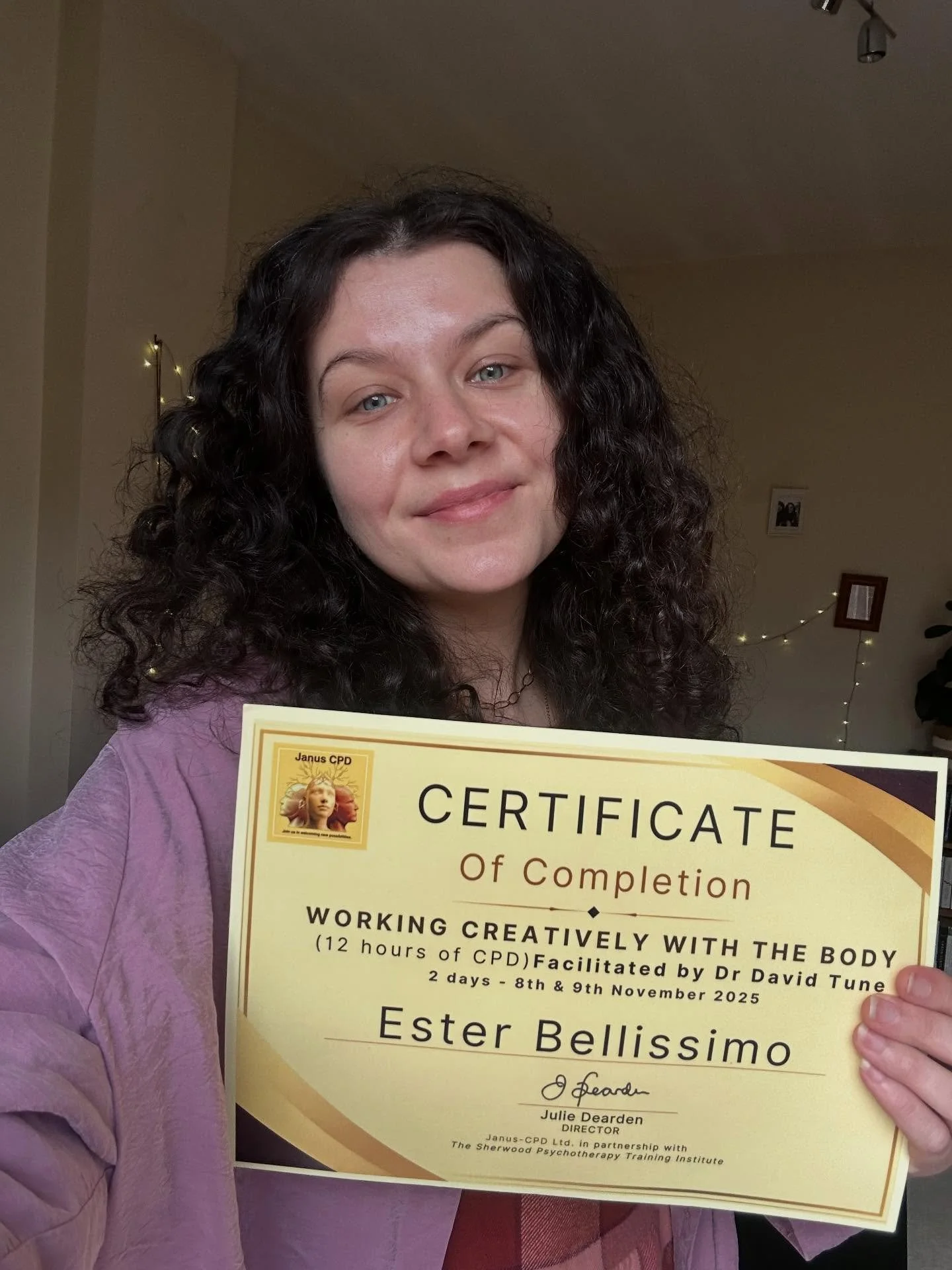 It&rsquo;s been almost 2 weeks since the immersive body psychotherapy CPD training at the Sherwood Institute of Psychotherapy @spti_sherwood_institute 📚

The experience was both professionally helpful and personally eye-opening. Working with the bod