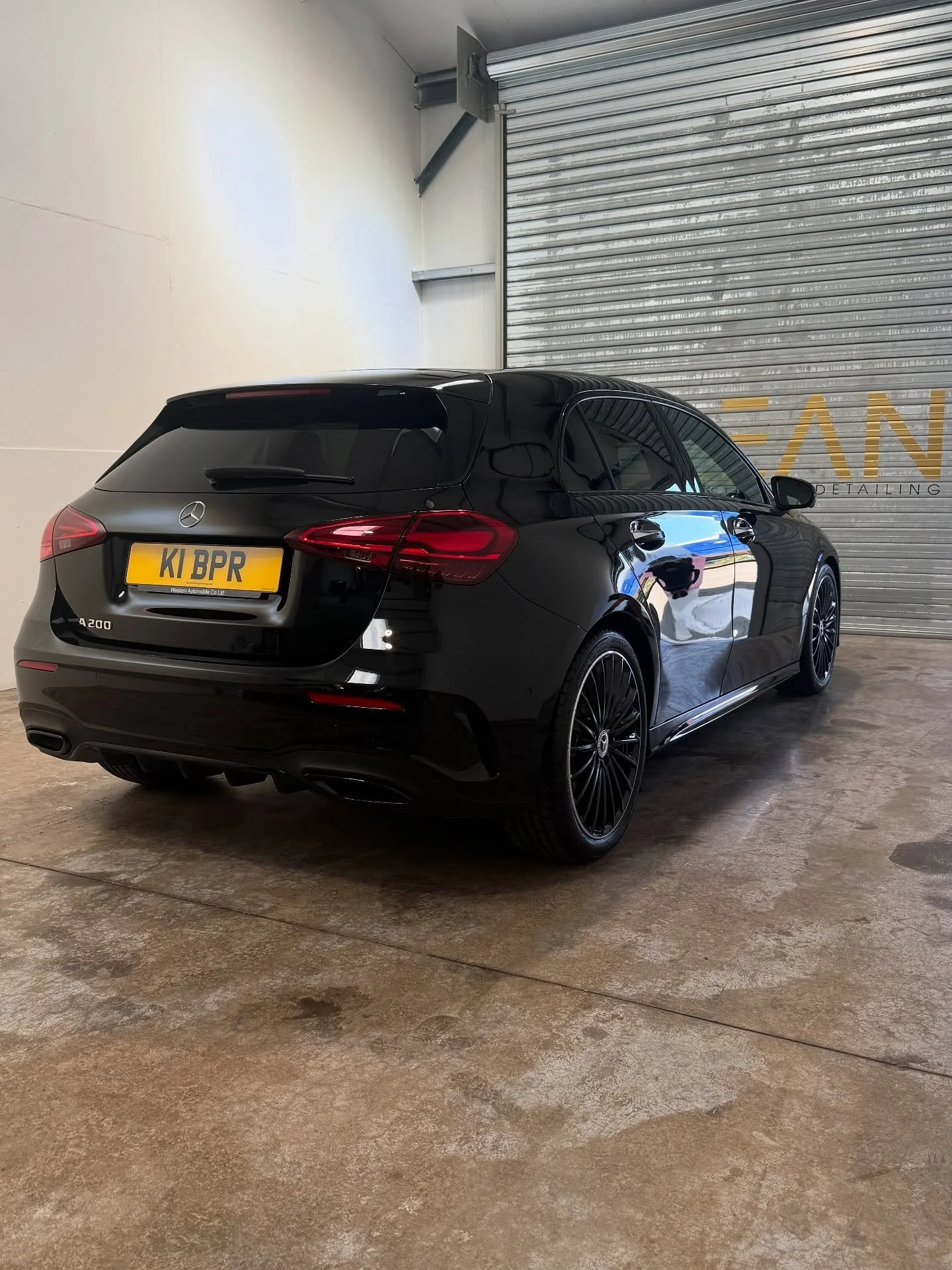 Mercedes A class with us for a new car protection detail, this package is the perfect start to your vehicles life protecting it for years to come! 

#detailing #ceramiccoatings #edinburgh #eastlothian #paintcorrection #mercedes