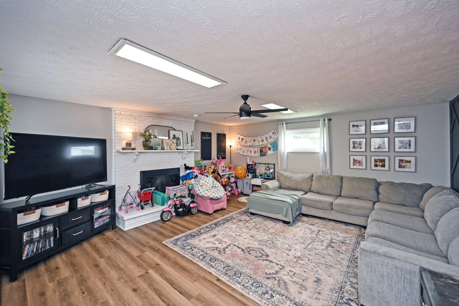 33BeverlyDr_16.jpg