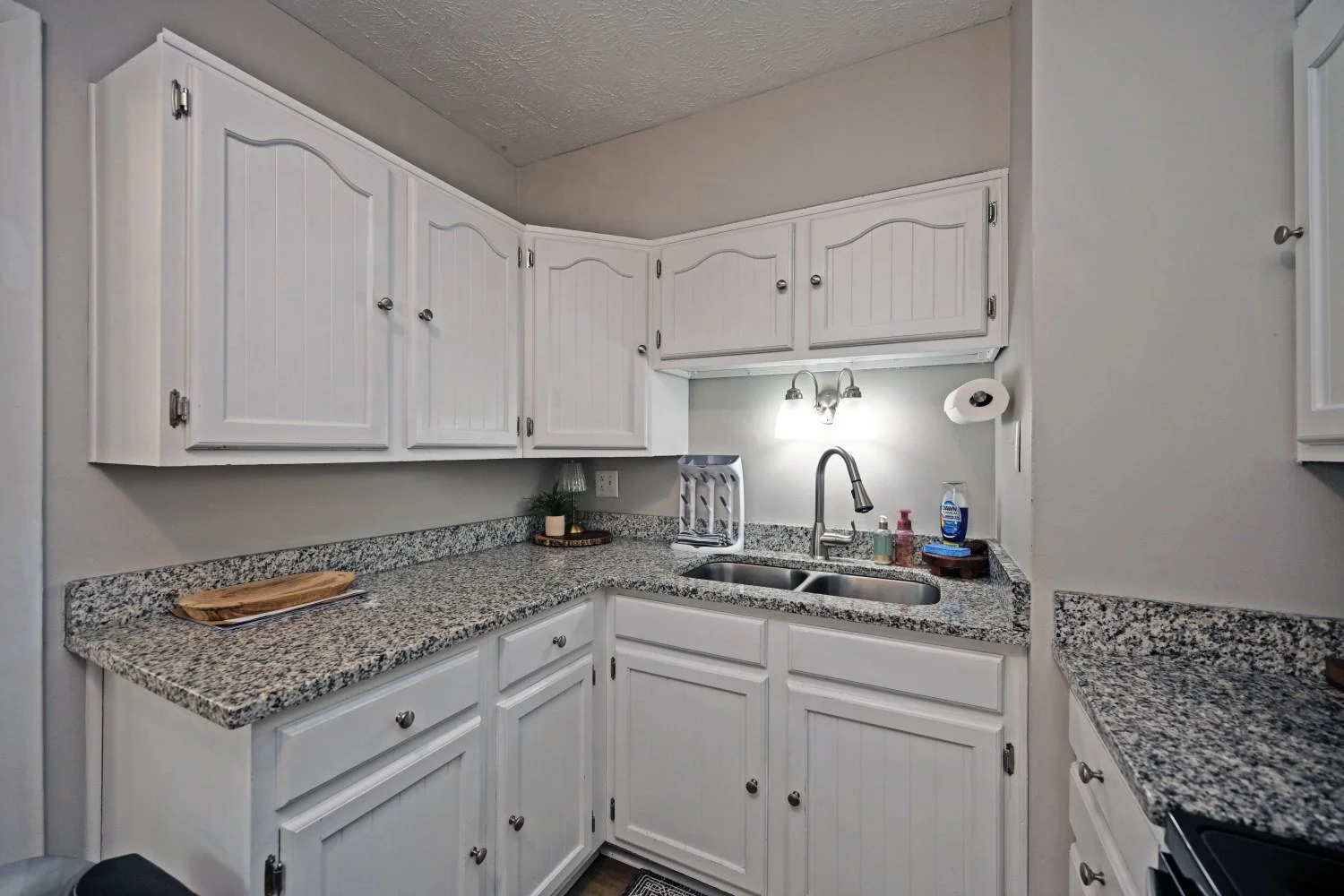 33BeverlyDr_12.jpg
