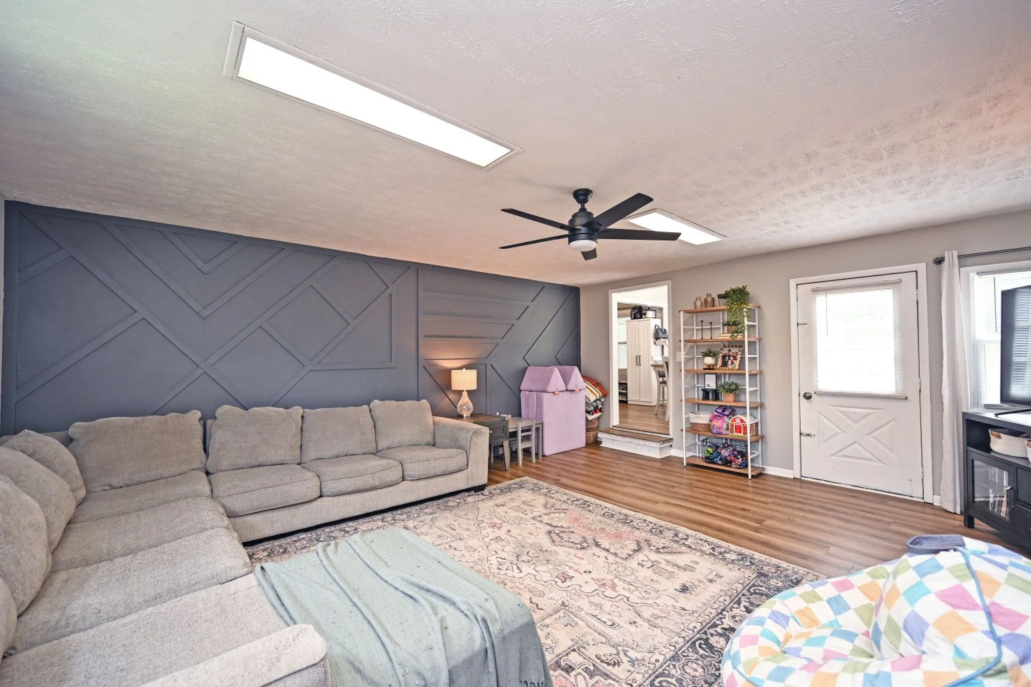 33BeverlyDr_18.jpg