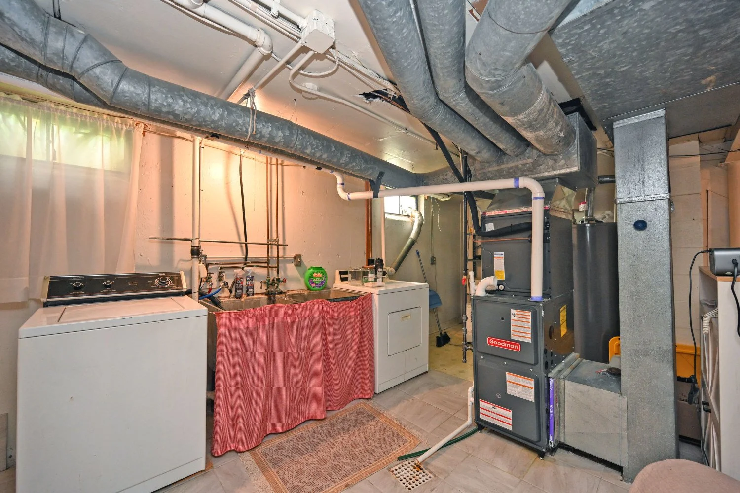1444Lawrence_24.jpg