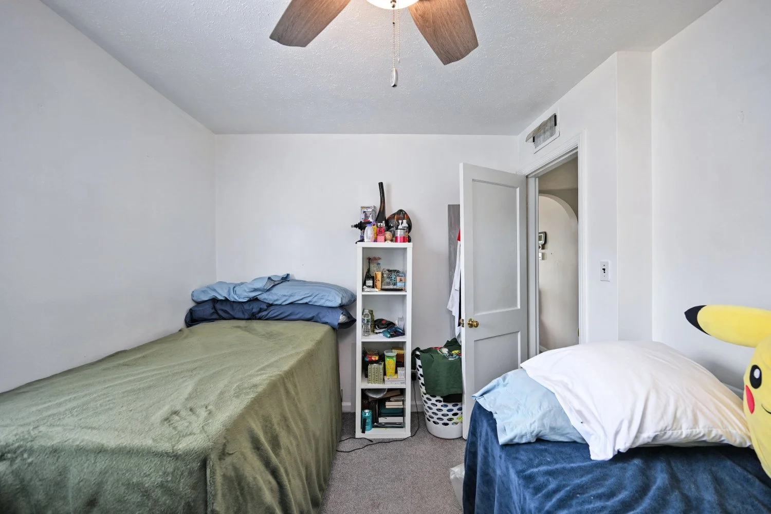 2741HildaAve_18.jpg