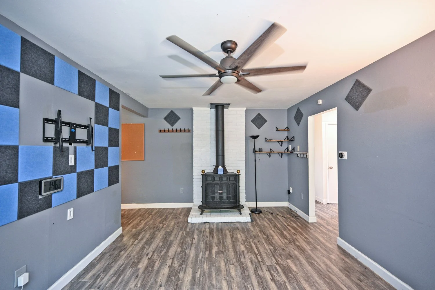 2908BlackHawkRd_8.jpg