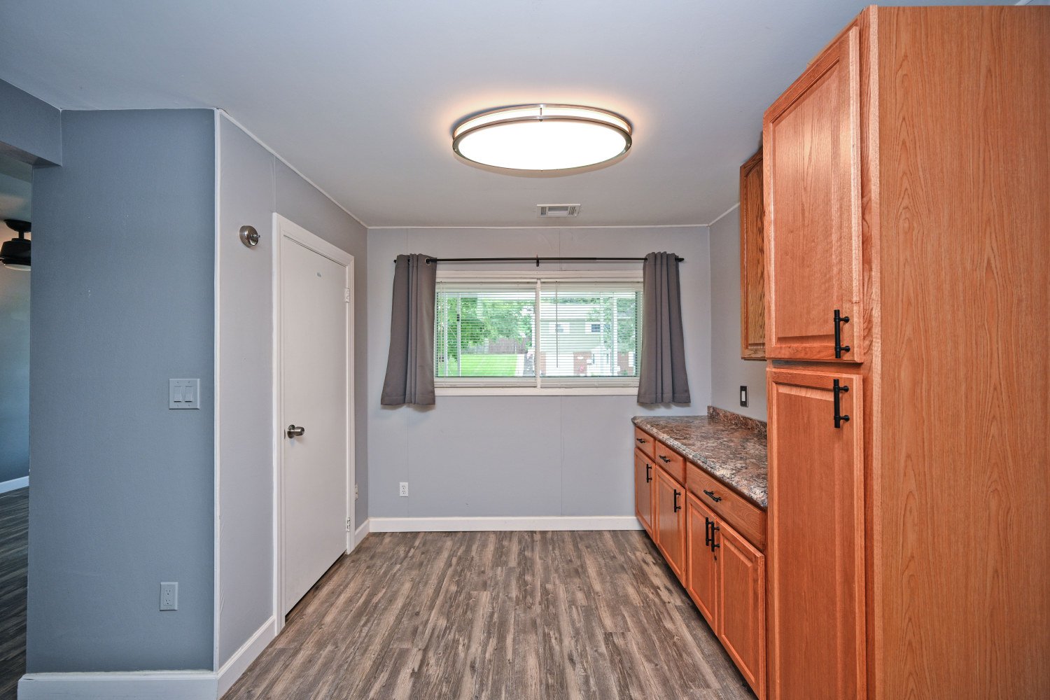 2908BlackHawkRd_14.jpg
