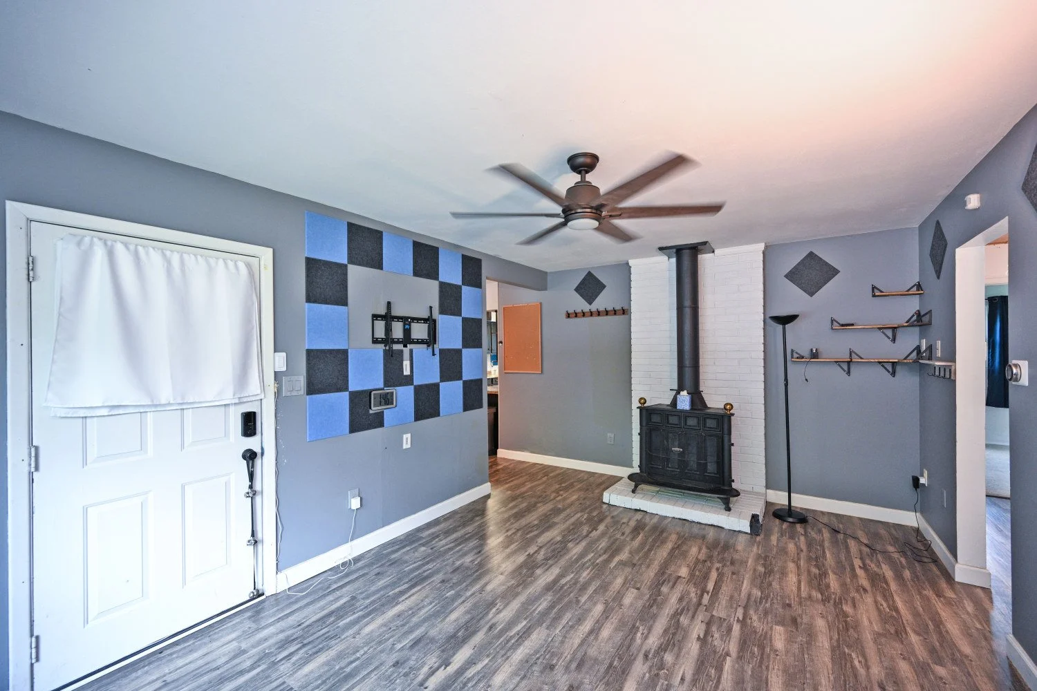 2908BlackHawkRd_9.jpg