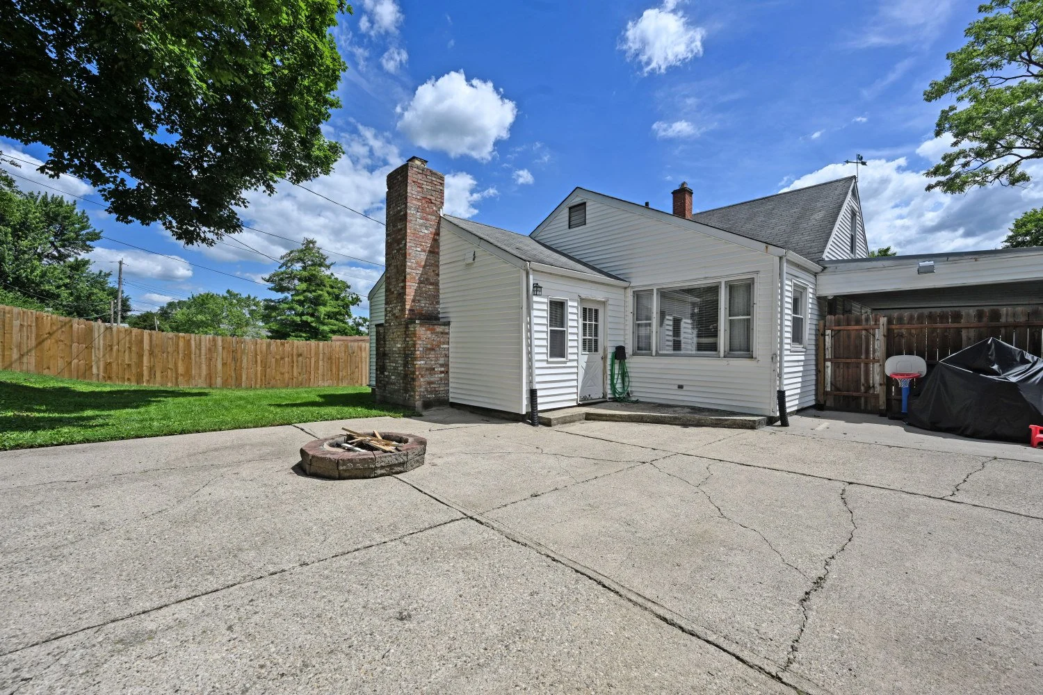 33BeverlyDr_32.jpg