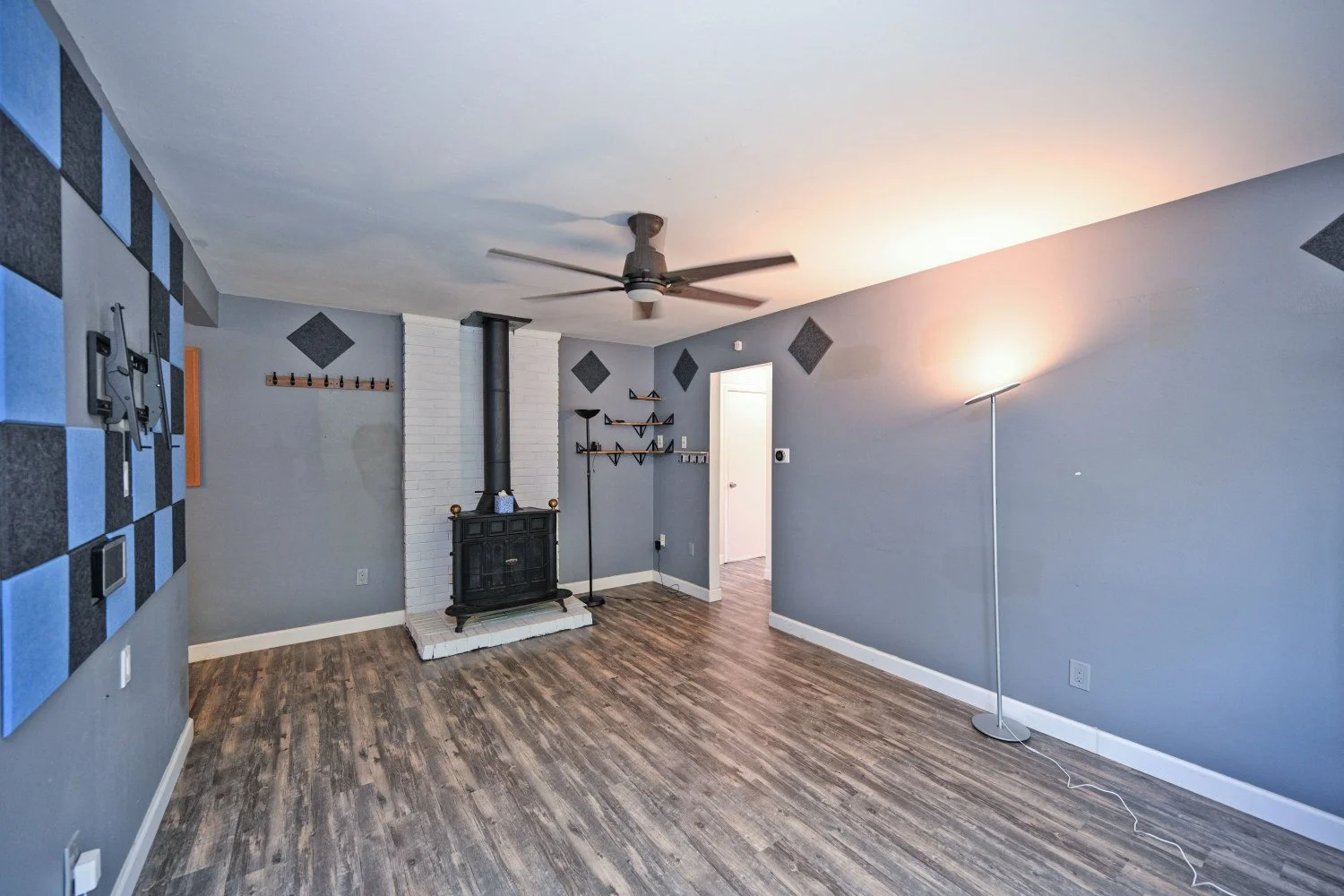 2908BlackHawkRd_7.jpg