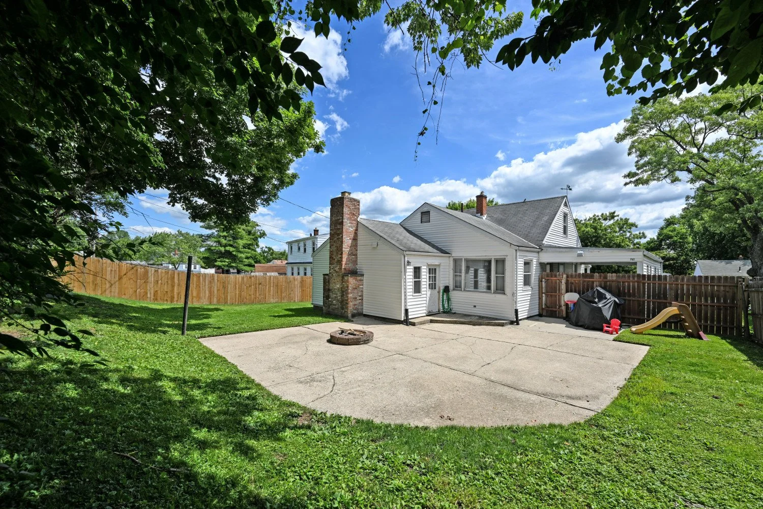 33BeverlyDr_37.jpg