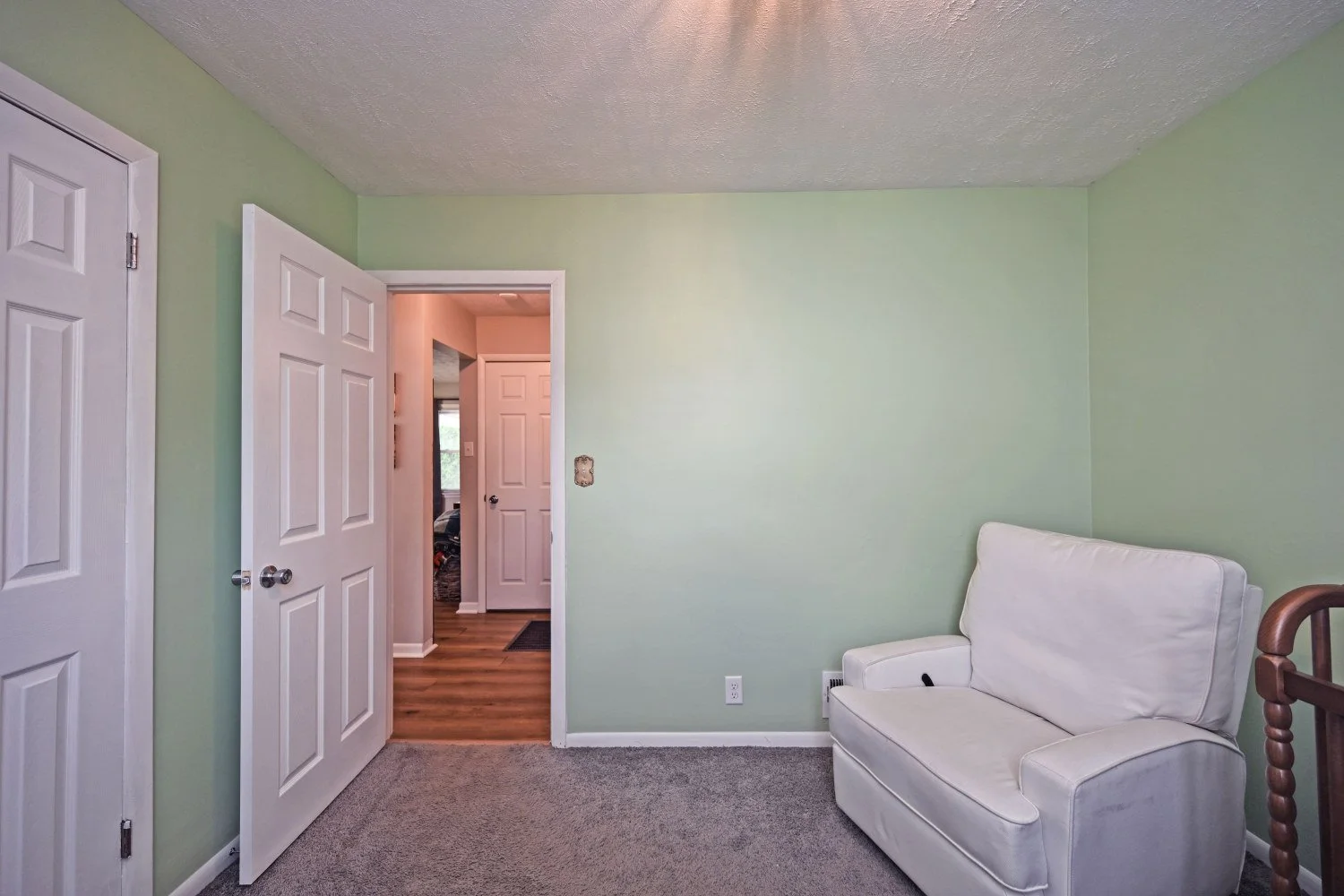 33BeverlyDr_20.jpg