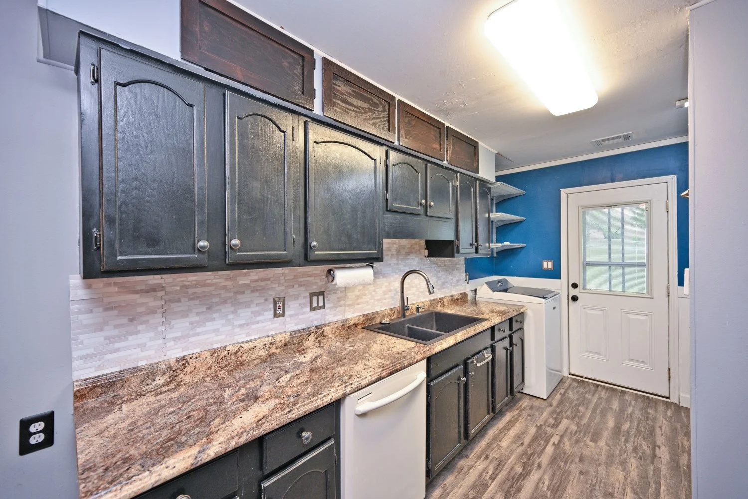 2908BlackHawkRd_17.jpg