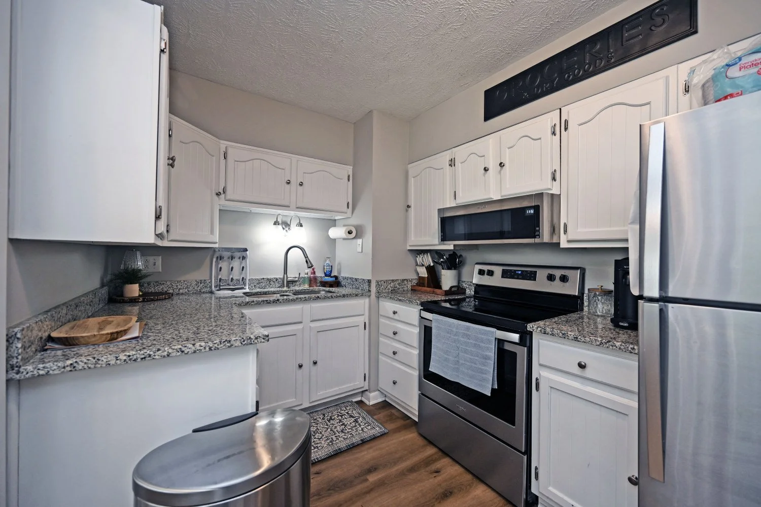33BeverlyDr_10.jpg