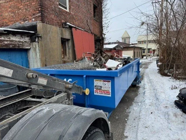 How Can Weekly Trash Pickup Services Make Your Home Cleaner and Stress-Free?