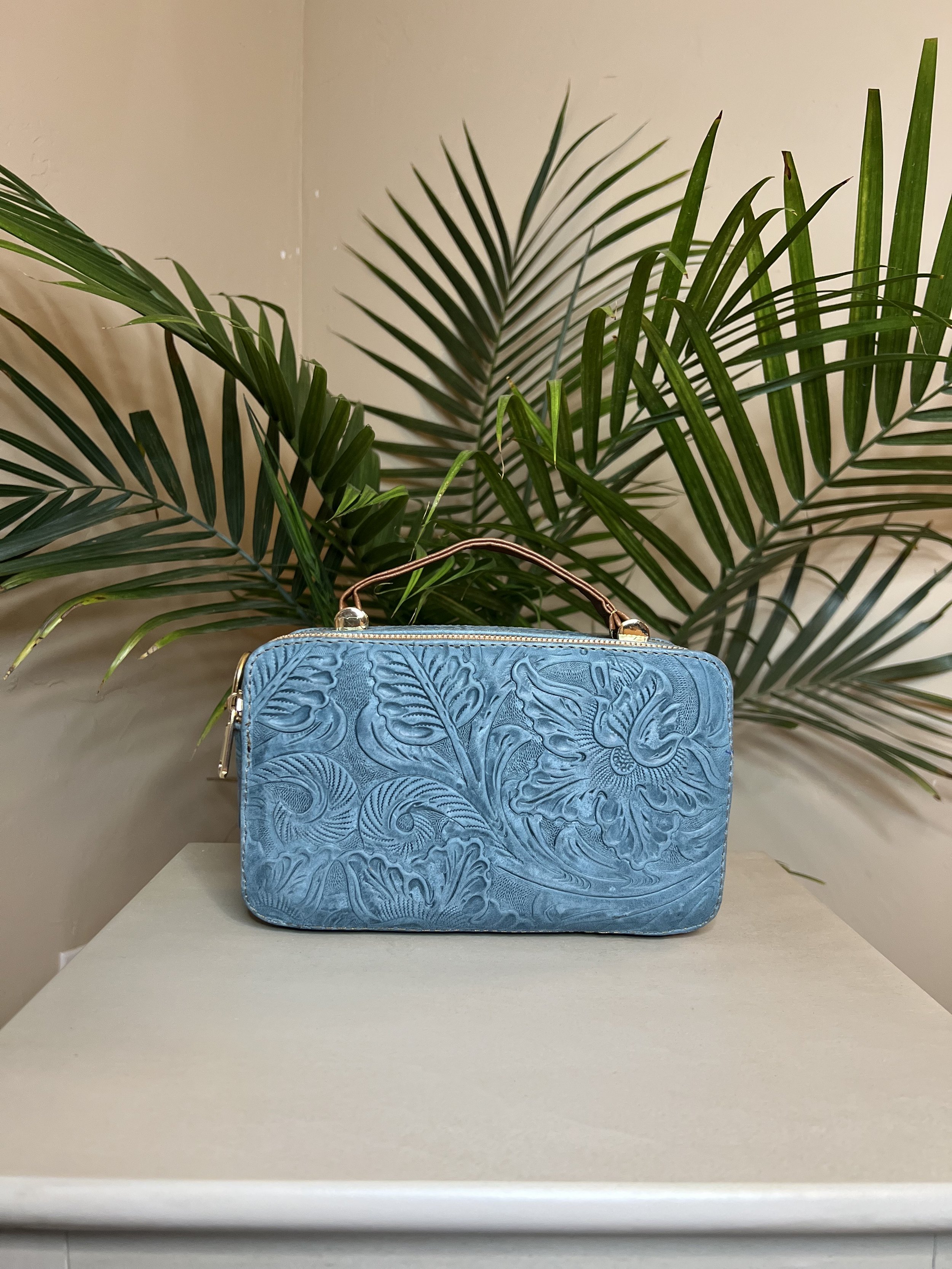 Aranza Small Leather Crossbody