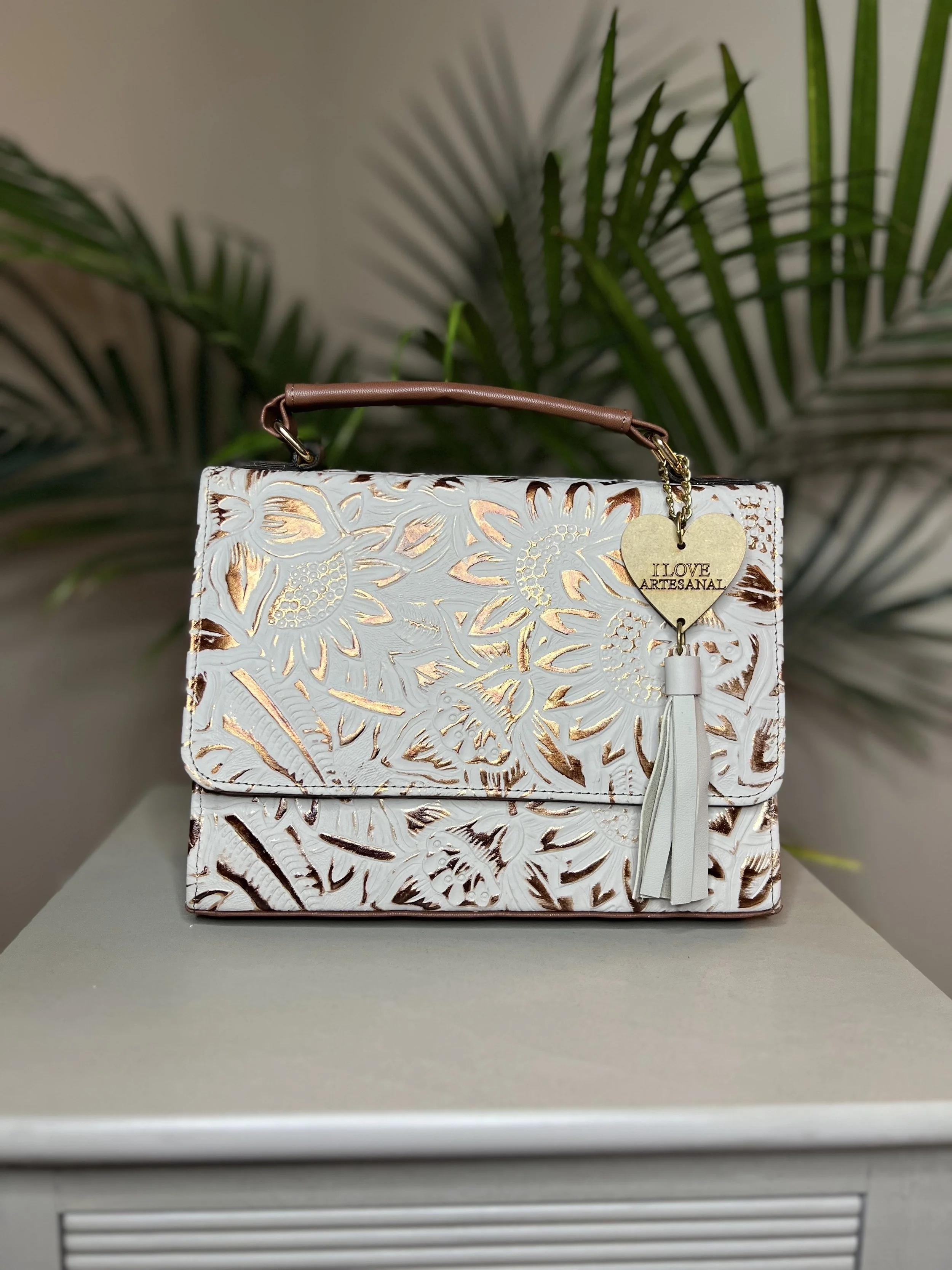 Coqueta Leather Crossbody