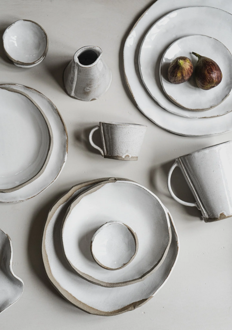 everystory+aires+tableware.png