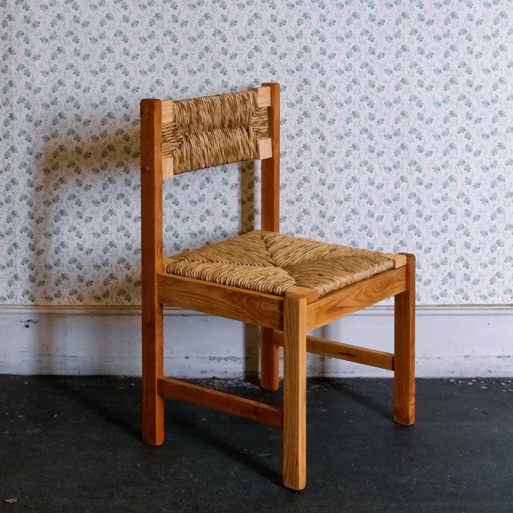 S_S_dining_chair_2.jpg.webp