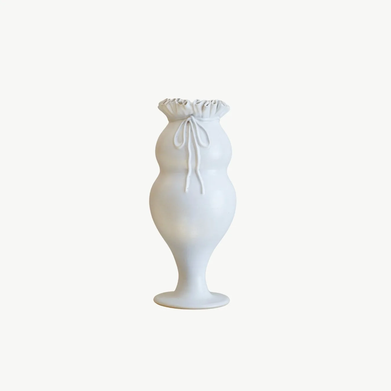 THE RUFFLE COLLAR VASE | Jess Ellis Ceramics