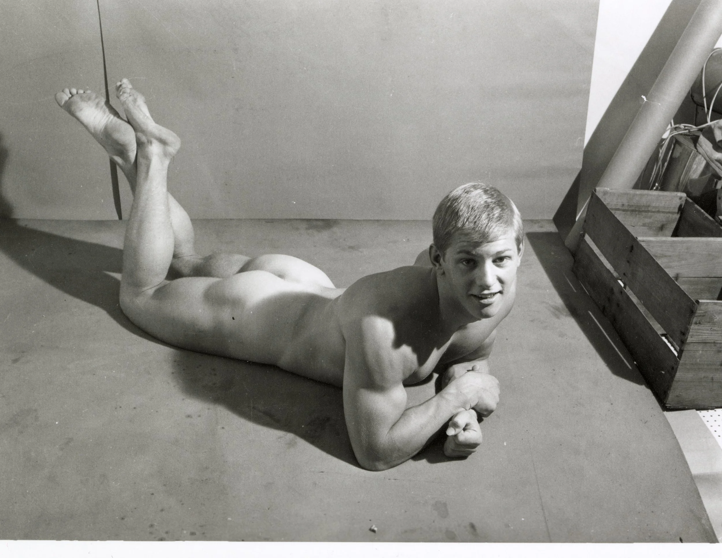 Physique Photography and Illustration in Post-War Britain (1945-1967)