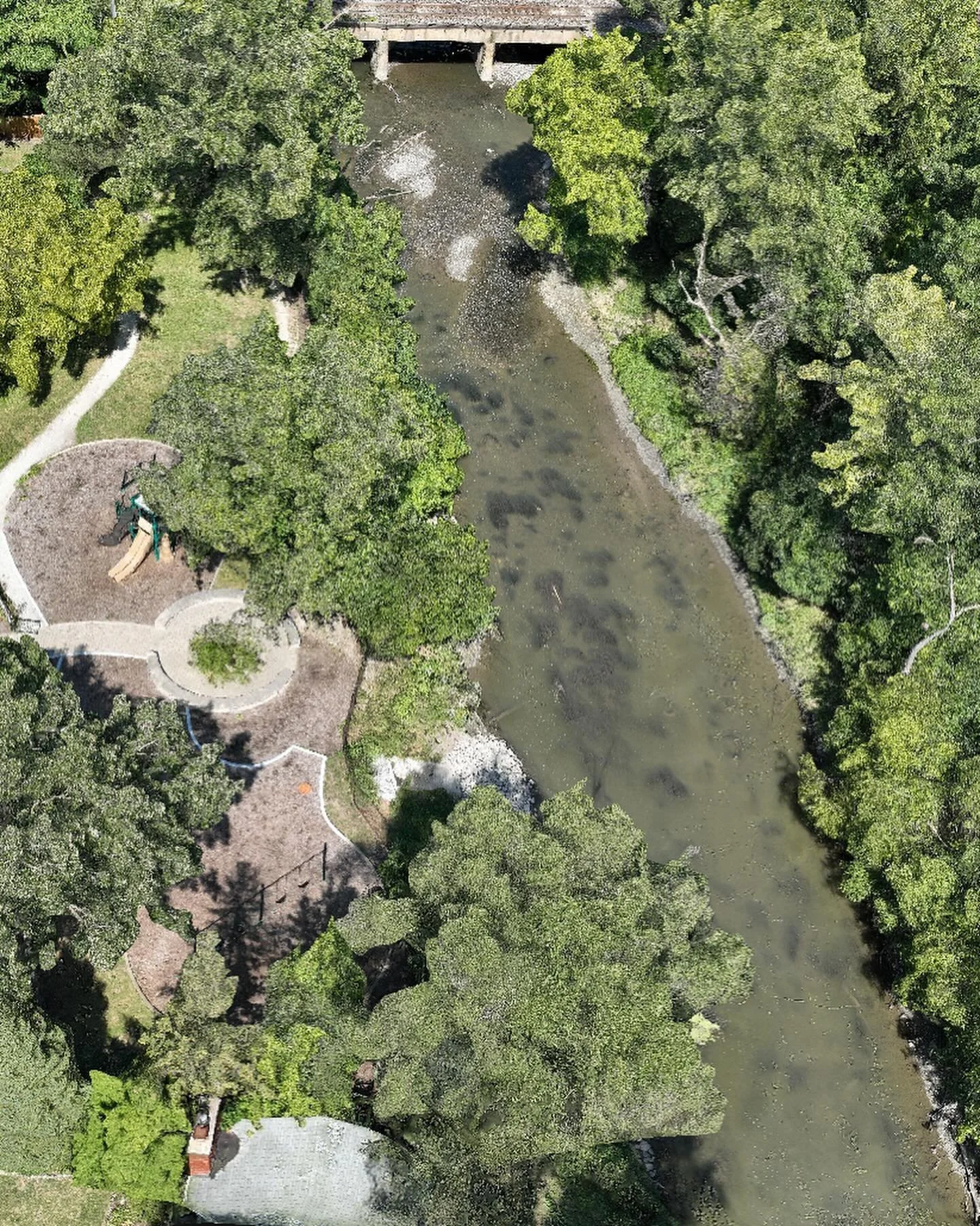 Creekside Park
Brookfield is seeking a $600,000 OSLAD grant for improvements to Creekside Park, including the construction of a pedestrian bridge over Salt Creek to connect with South Kiwanis Park. The total project cost is estimated between $2.3 and