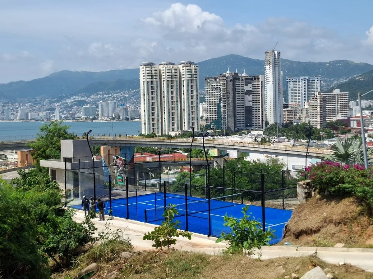 Espectacular cancha Panor&aacute;mica Vaxta Padel en Acapulco.

Dise&ntilde;o, solidez, durabilidad y calidad.

Cotiza tu cancha hoy.