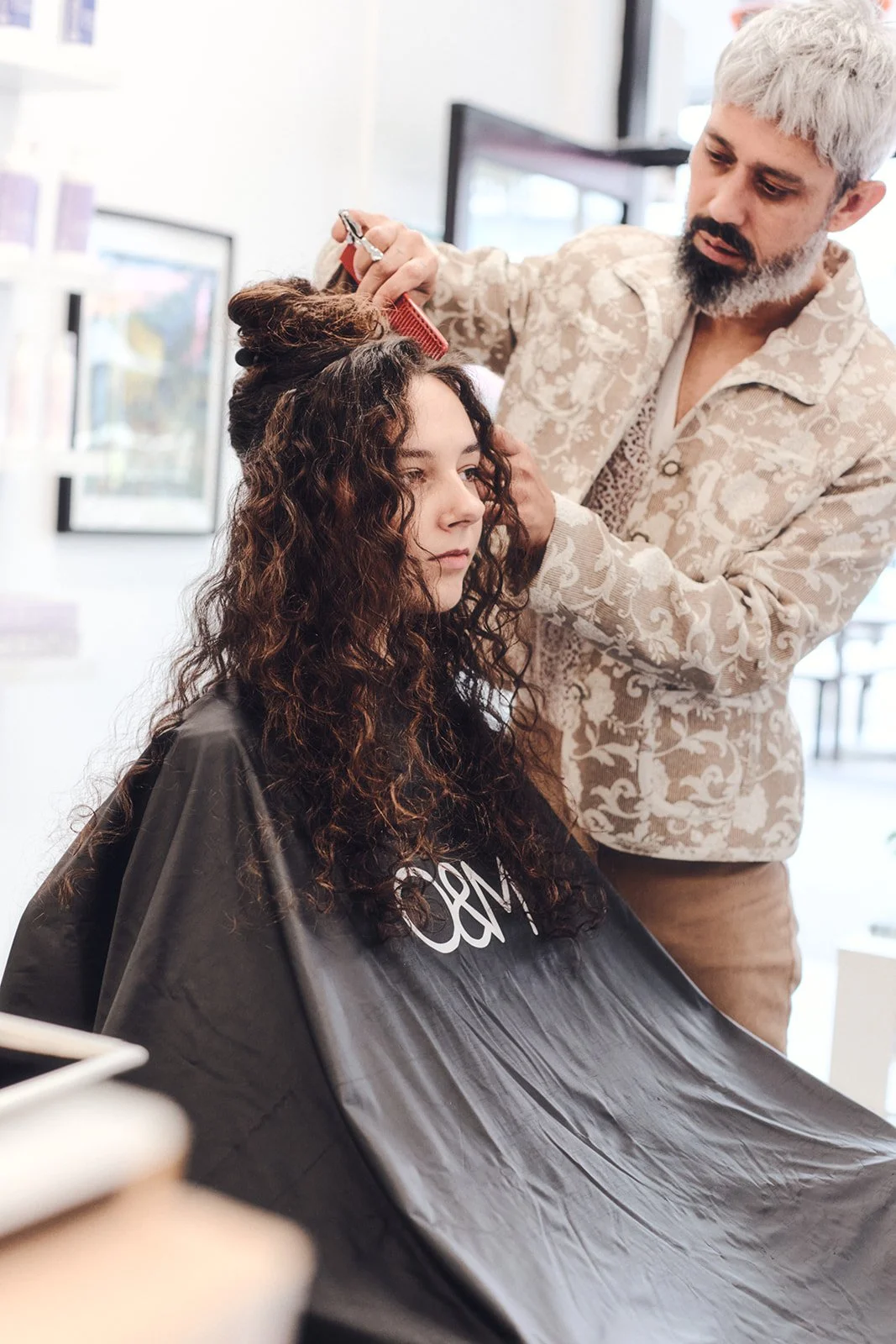 dry-curly-hair-cut-technique-gato-loco-hair.jpg
