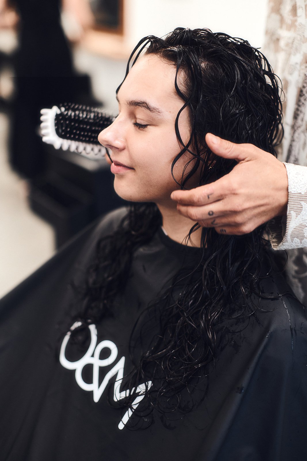 curl-definition-styling-detail-gato-loco-hair.jpg