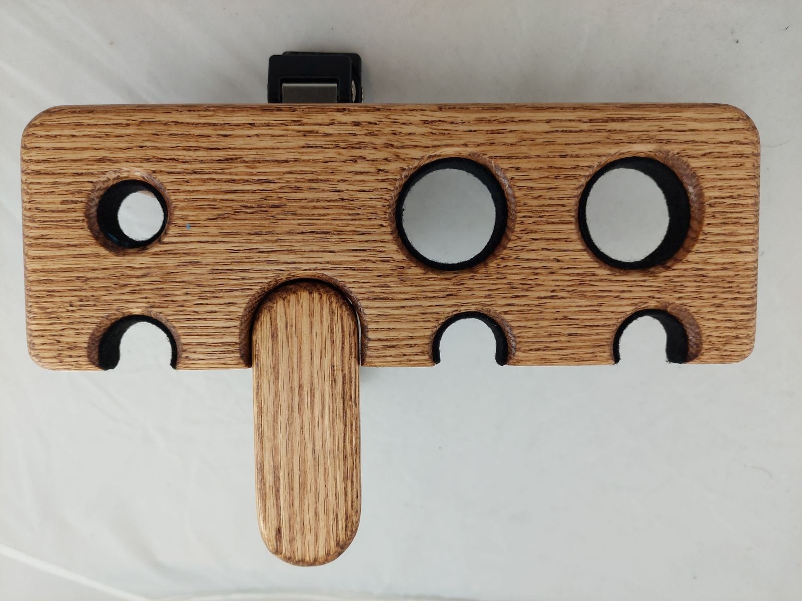 # 6 Clamp Style Cue Holder For Two Cues and Jump Cue