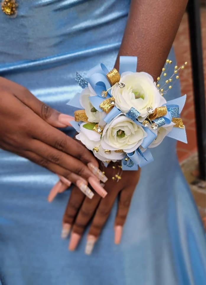 blue dress for baby girl Zapaka Grey Blue Wrist Corsage and Men Boutonniere Set for Prom Wedding Party main image 0