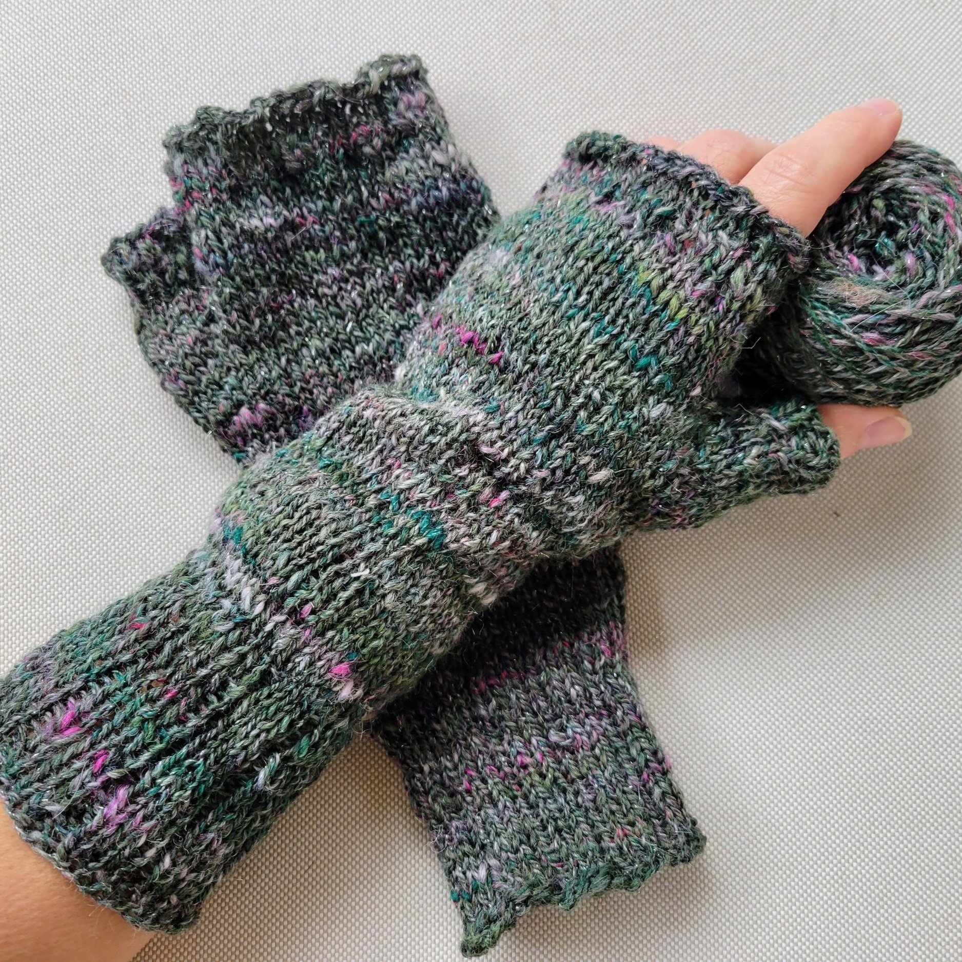 From rolags to mitts - using handspun to learn from it