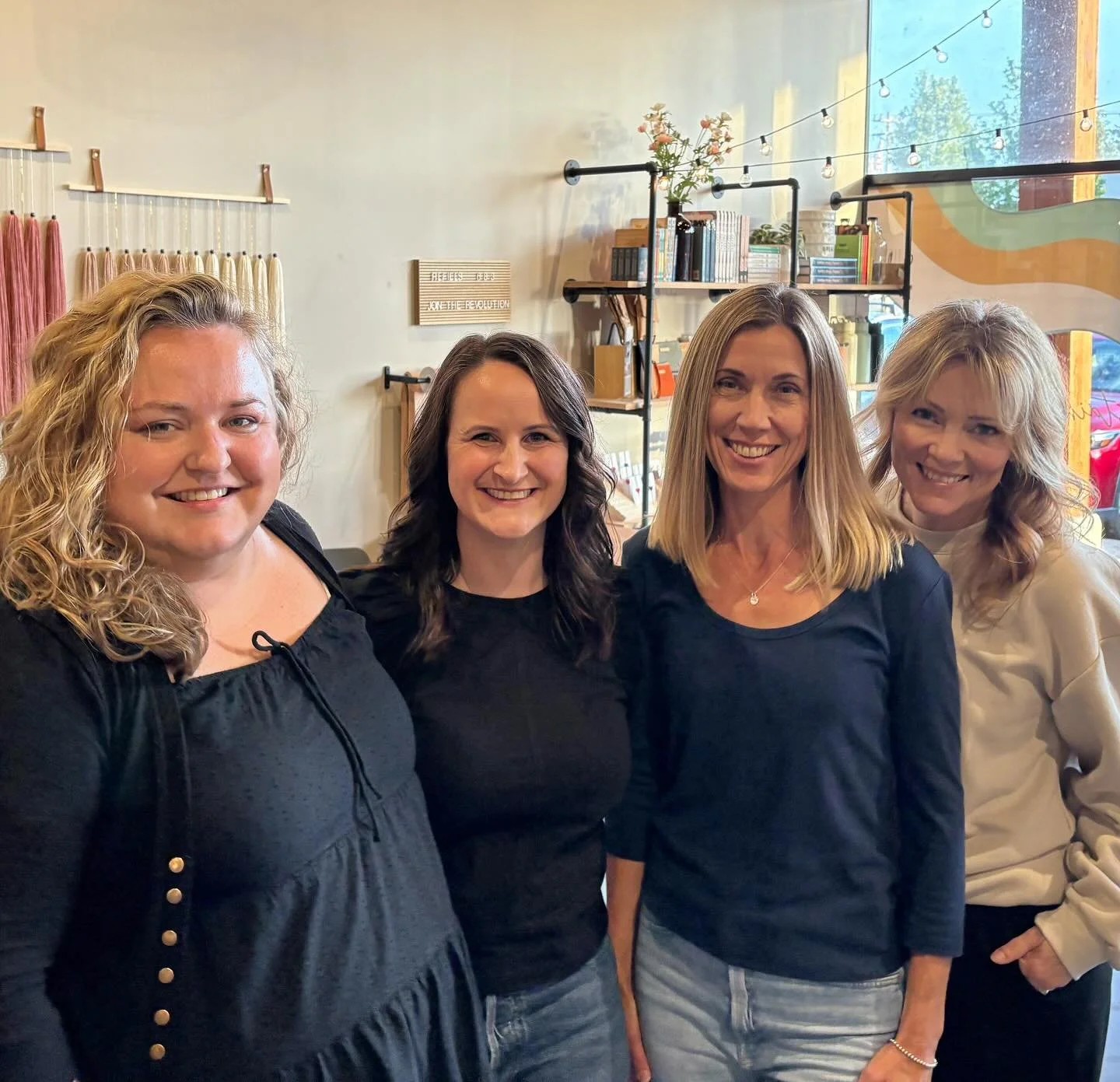 💫Our first Hormonal Happy Hour was a success! This event has been in the making since early spring when I reached out to my friend Emily a pelvic floor PT @evergreenpelvic to see if she wanted to collaborate with me. We focused or talk on educating 