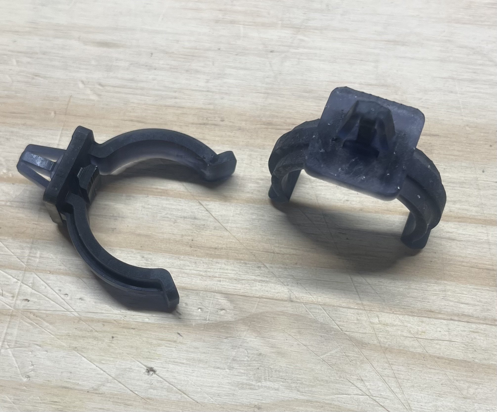 Nissan 720 Vacuum Switch Holder 1.jpeg