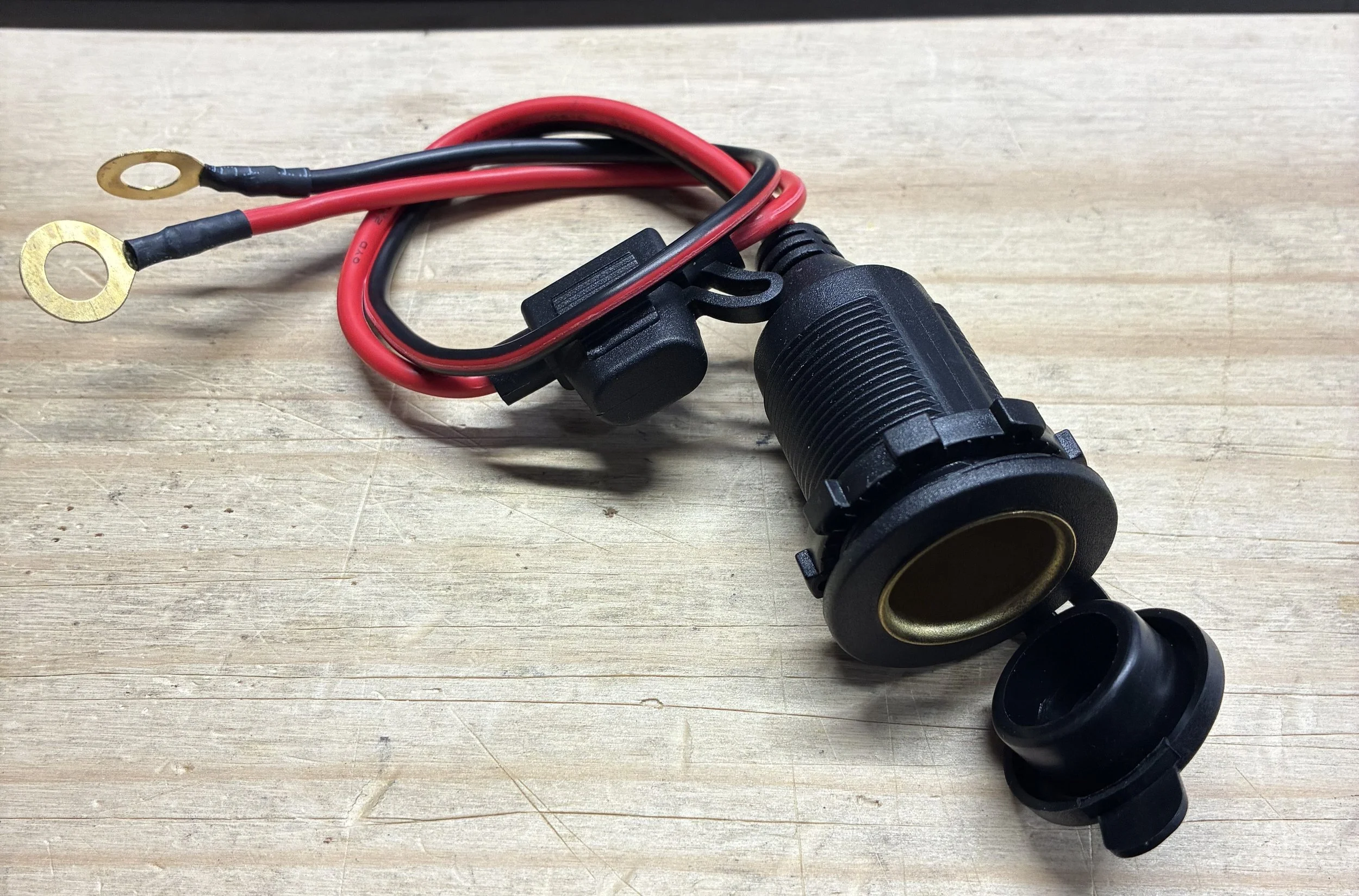 12V Female Socket
