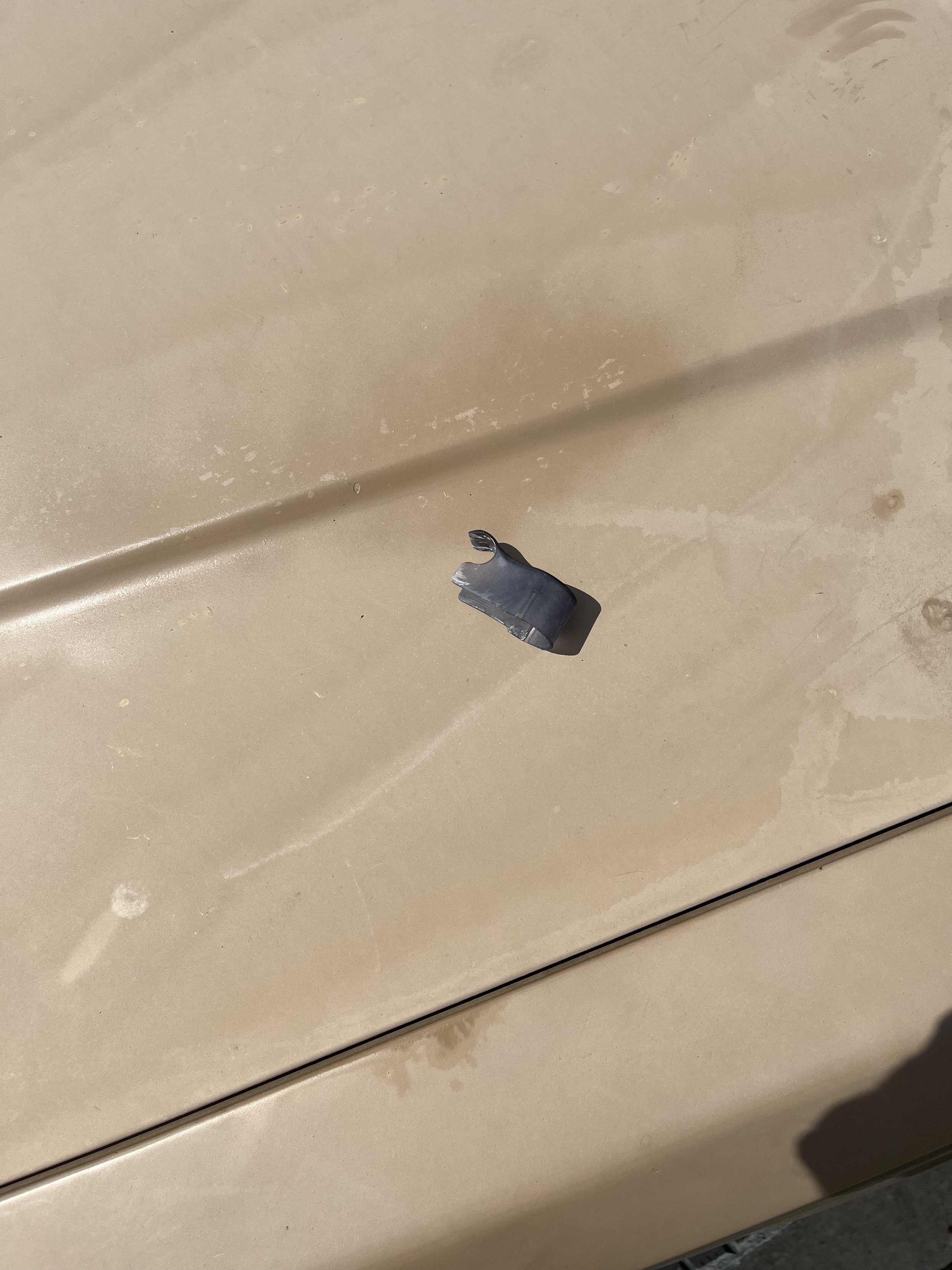 Nissan 720 Wiper Arm Cover 2.jpeg
