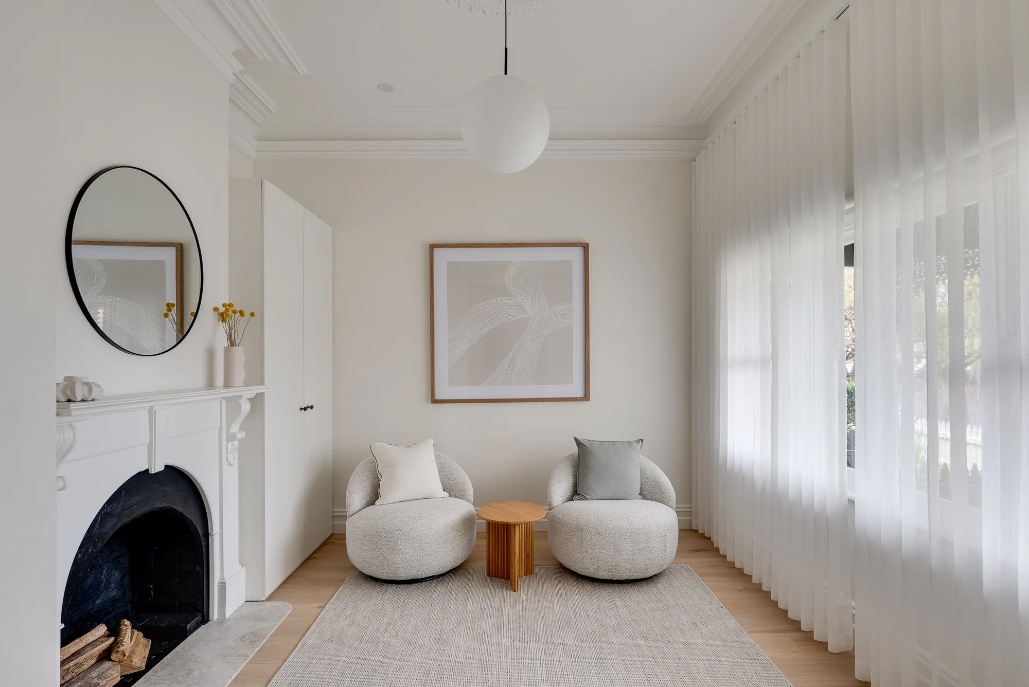 Front_Room.jpg