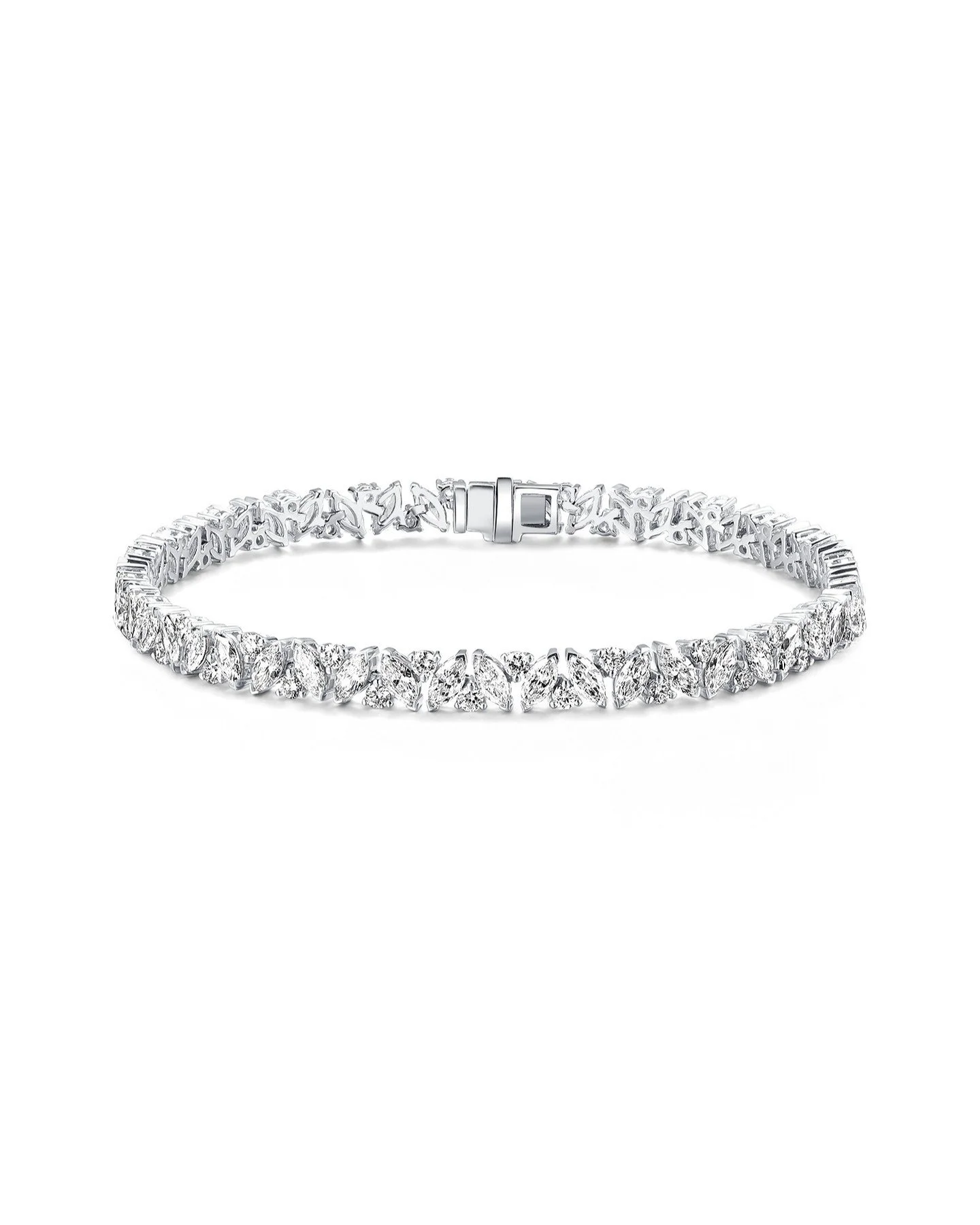 Custom Tennis Bracelet - all time classic
Featuring a total carat weight of 8CTs of Marquise and Round Lab Diamonds set on Platinum
#jewelrydesigner #losangeles #finejewelry #customjewelry #diamonds #entrepreneur #danielyujewelry #jewelry #engageme