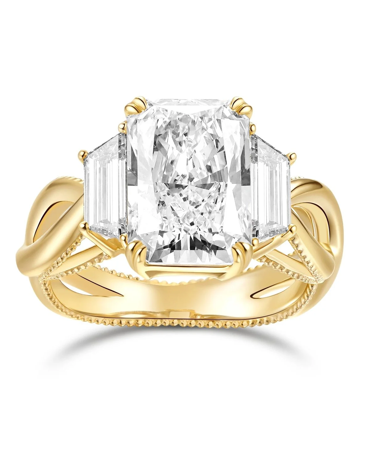 4CT Engagement Ring featuring a perfect balance between modern and vintage

#jewelrydesigner #losangeles #finejewelry #customjewelry #entrepreneur #danielyujewelry #jewelry #labgrowndiamonds #engagementring #highjewelry