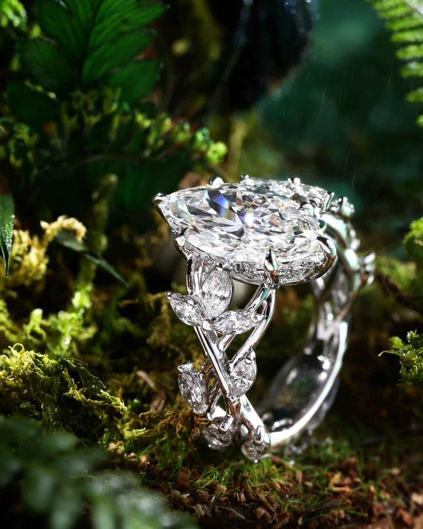 A custom engagement ring that reminds you of a fairy tale
#jewelrydesigner #finejewelry #danielyujewelry #customjewelry #engagementrings