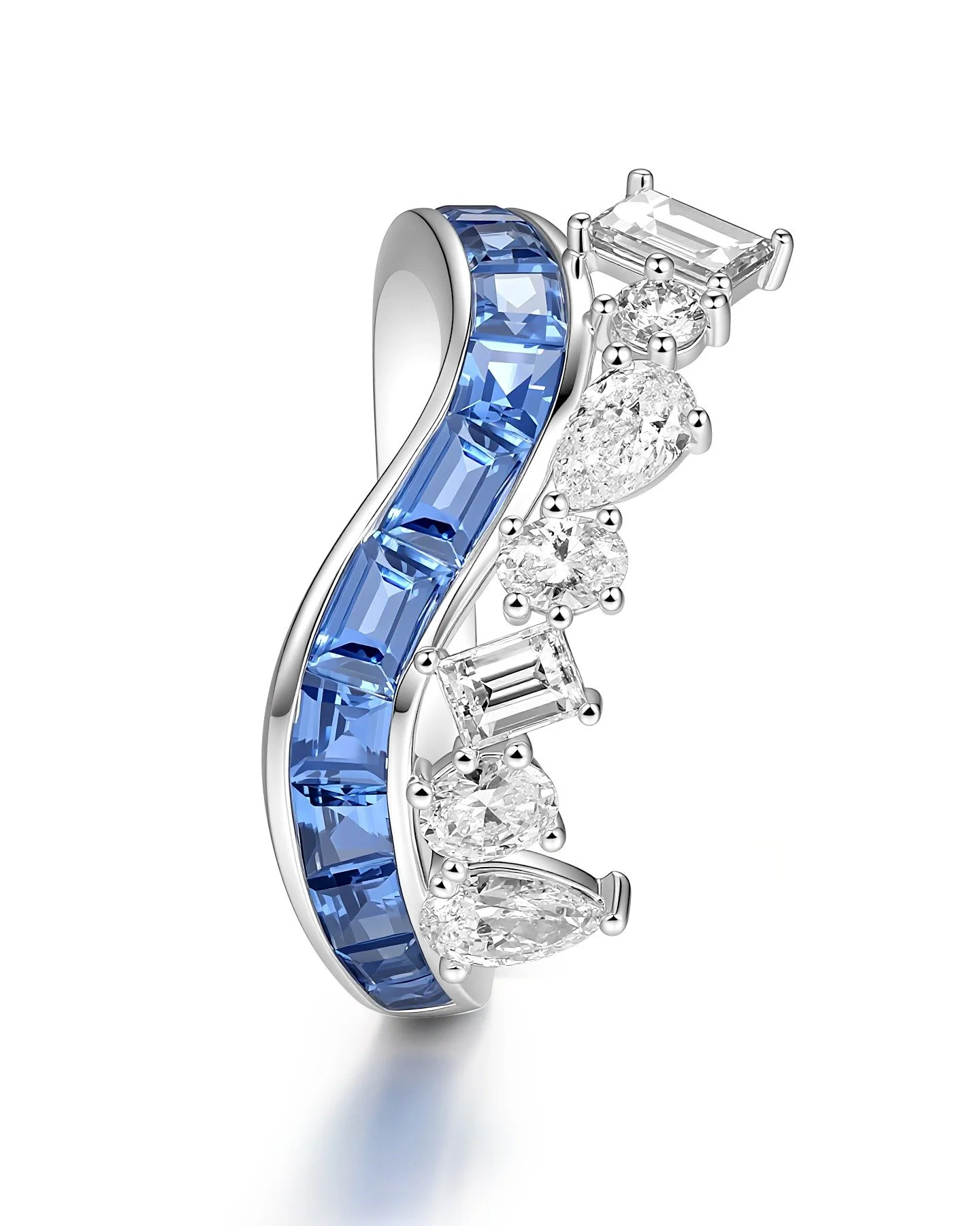 EP.190
Wave of blue sapphire in contrast with various cuts of diamonds set on 18K white gold
#jewelrydesigner #finejewelry #danielyujewelry #customjewelry #highjewelry