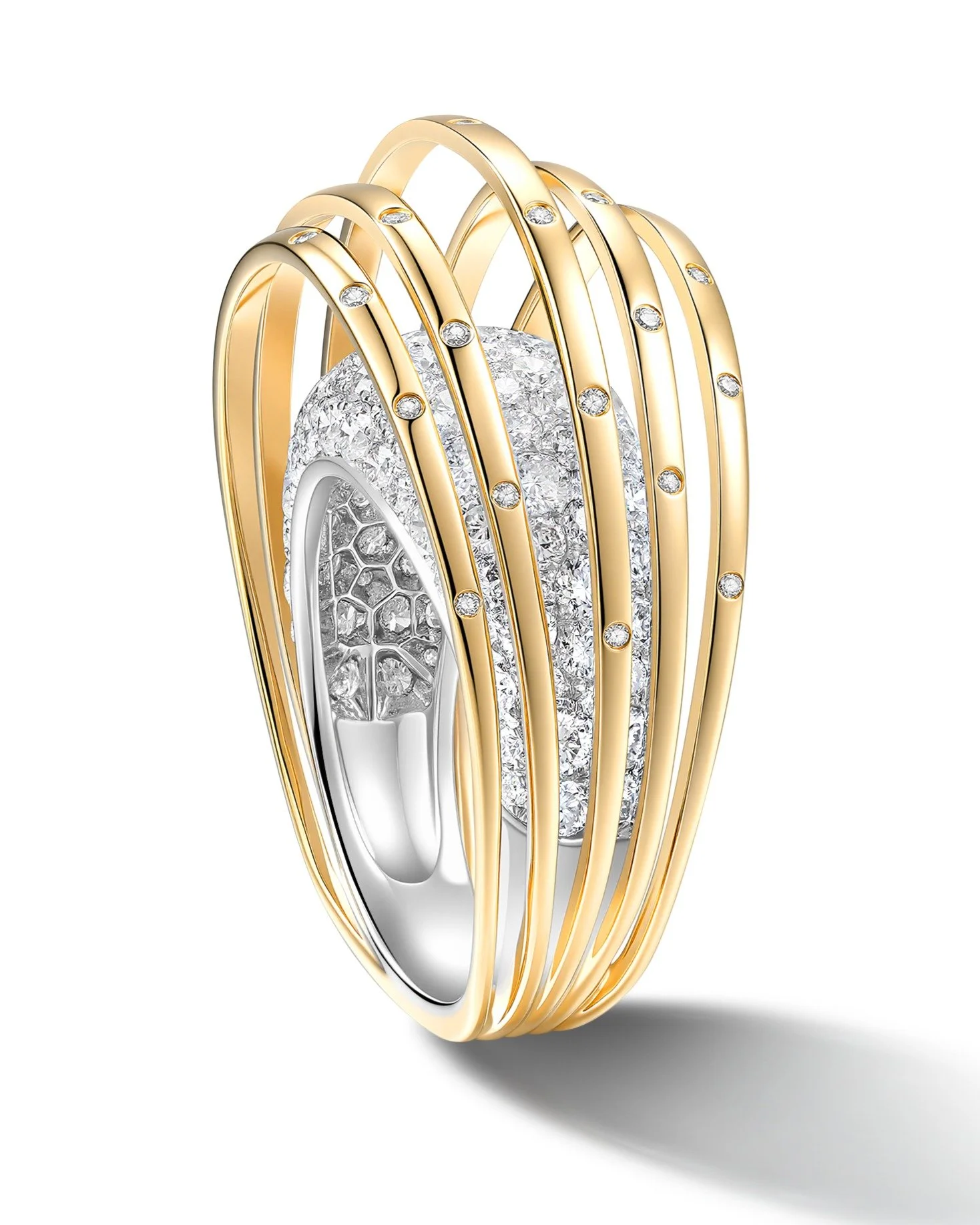 Orbit Collection where lights gravitated towards the diamond core.

#jewelrydesigner #finejewelry #danielyujewelry #customjewelry #highjewelry