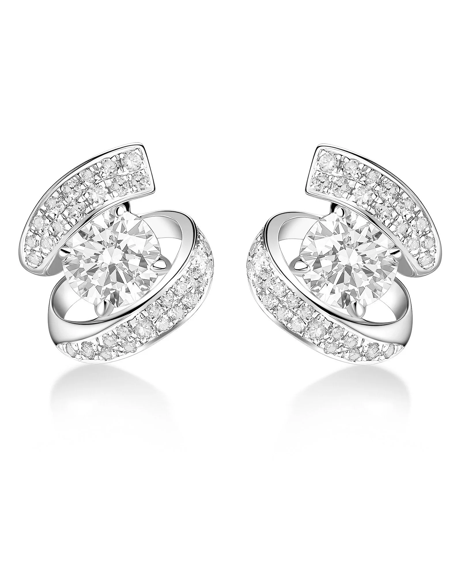 Stream Collection Diamond Earrings for everyday wear

1.269 cts of Brilliant Diamonds set on 14K white gold

#jewelrydesigner #finejewelry #danielyujewelry #customjewelry #highjewelry