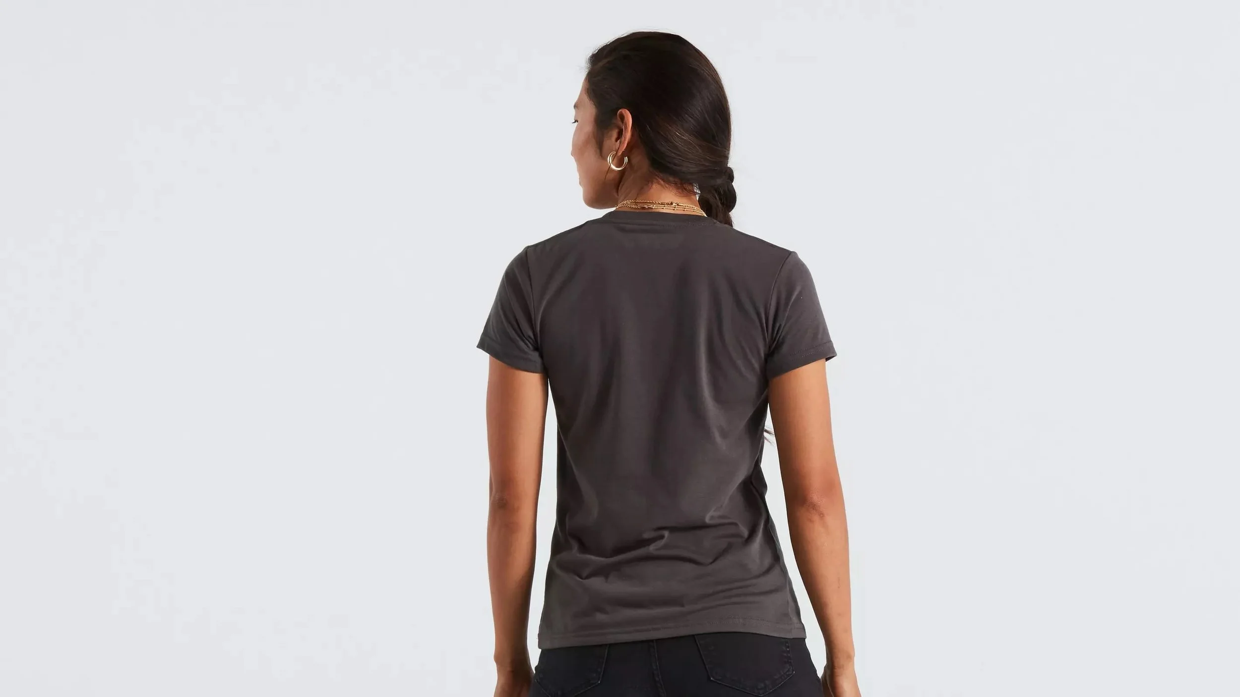 64622-033_APP_S-LOGO-TEE-SS-WMN-CHAR-M_BACK.jpeg