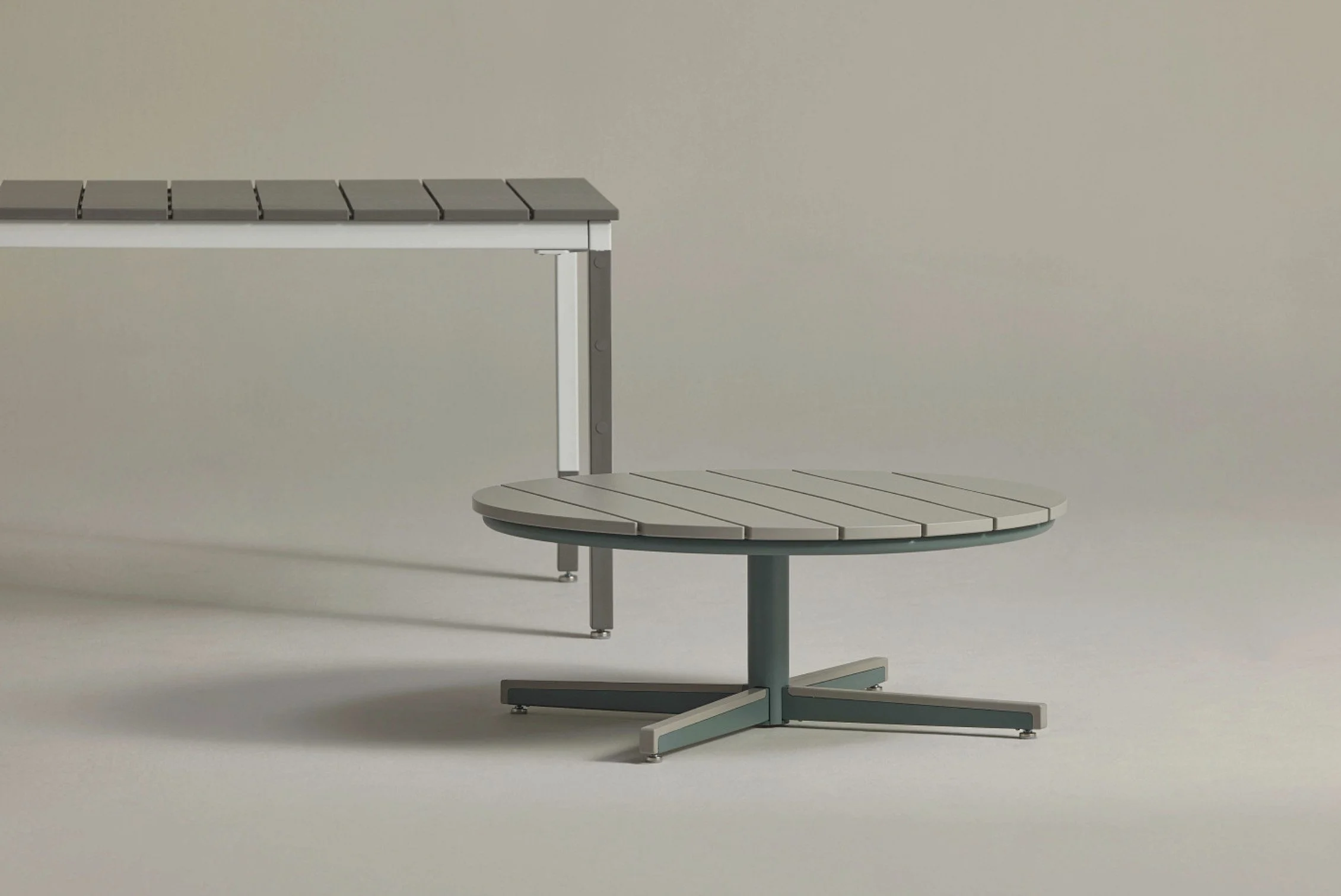 KI Outspan™ Outdoor Tables