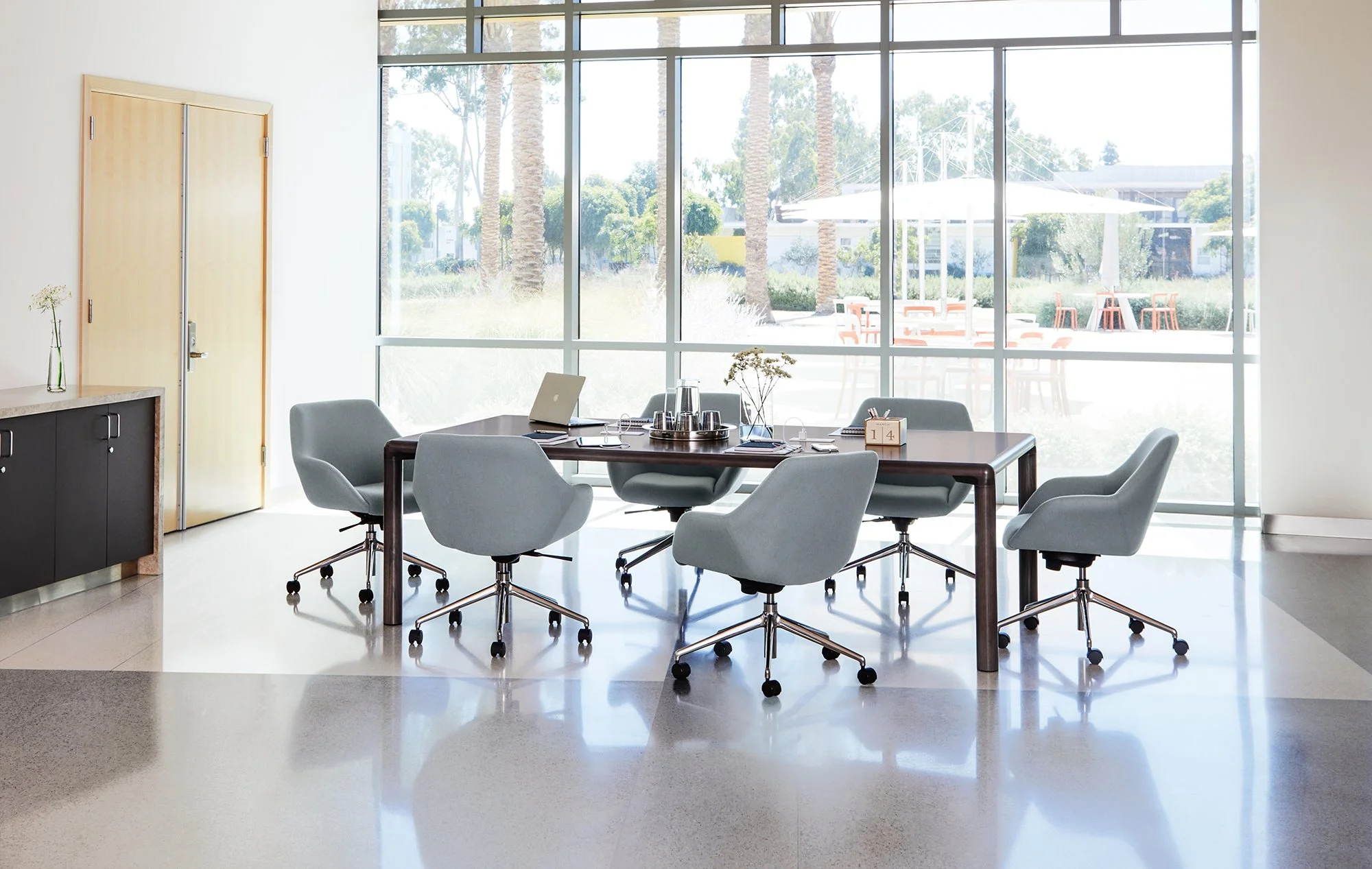 Arcadia Conduit Meeting Tables
