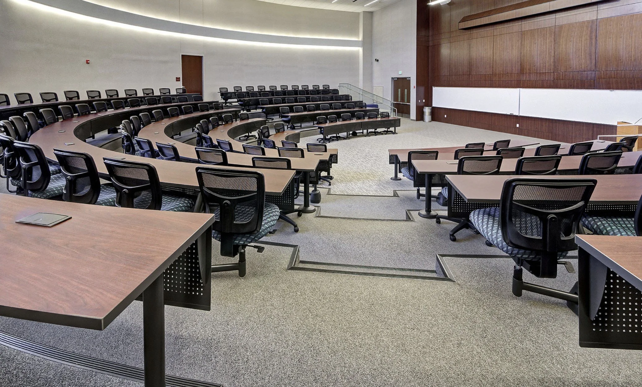 KI University Seating & Tables