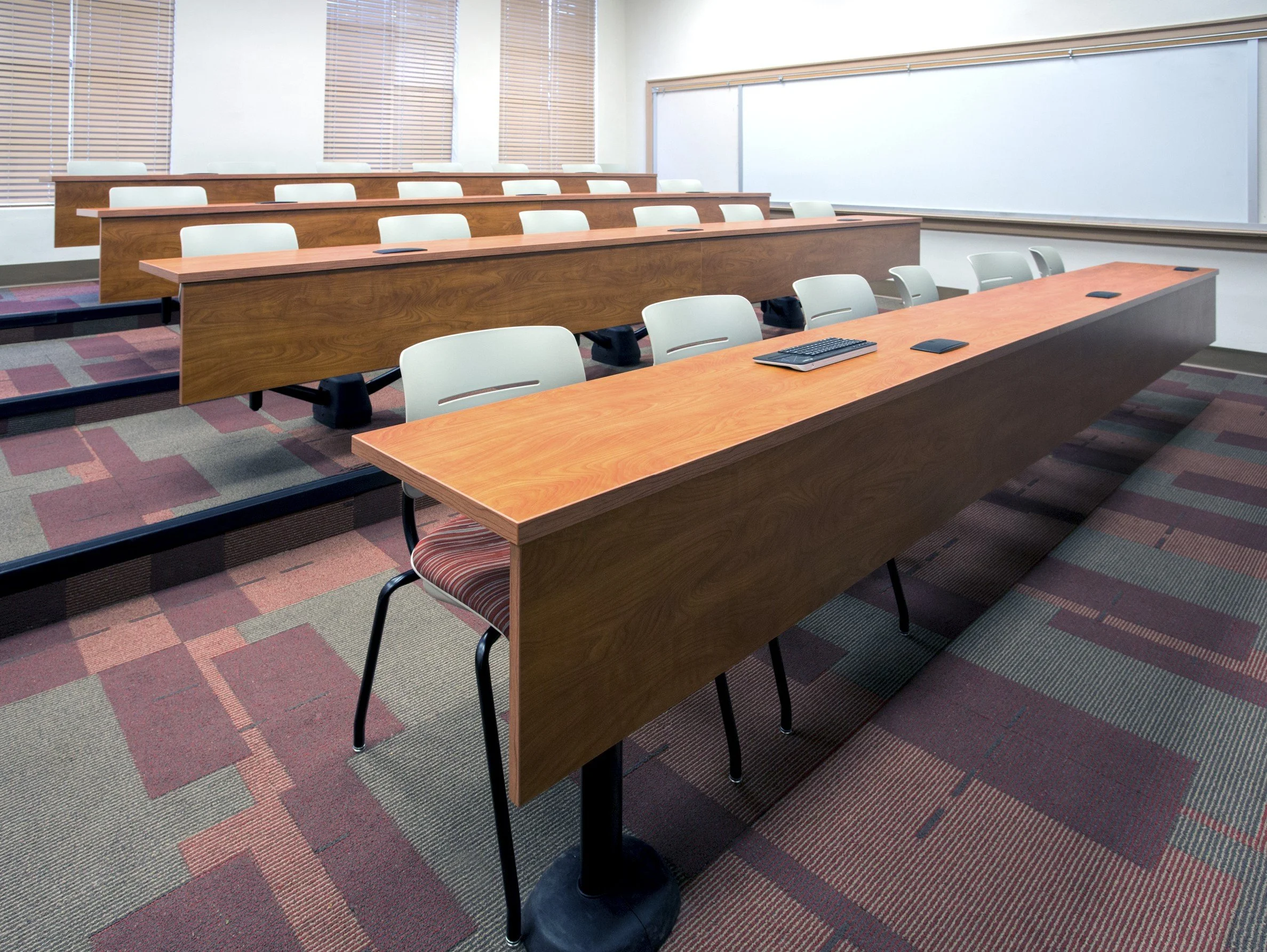 KI Seminar Fixed Table