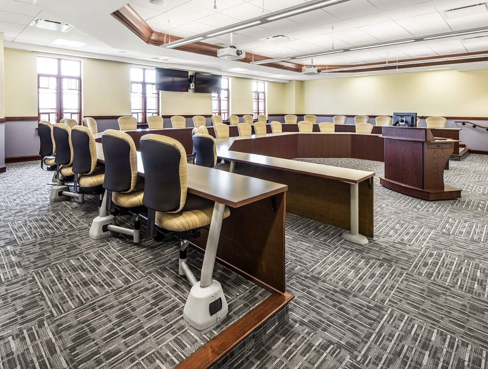 KI University Seating & Tables