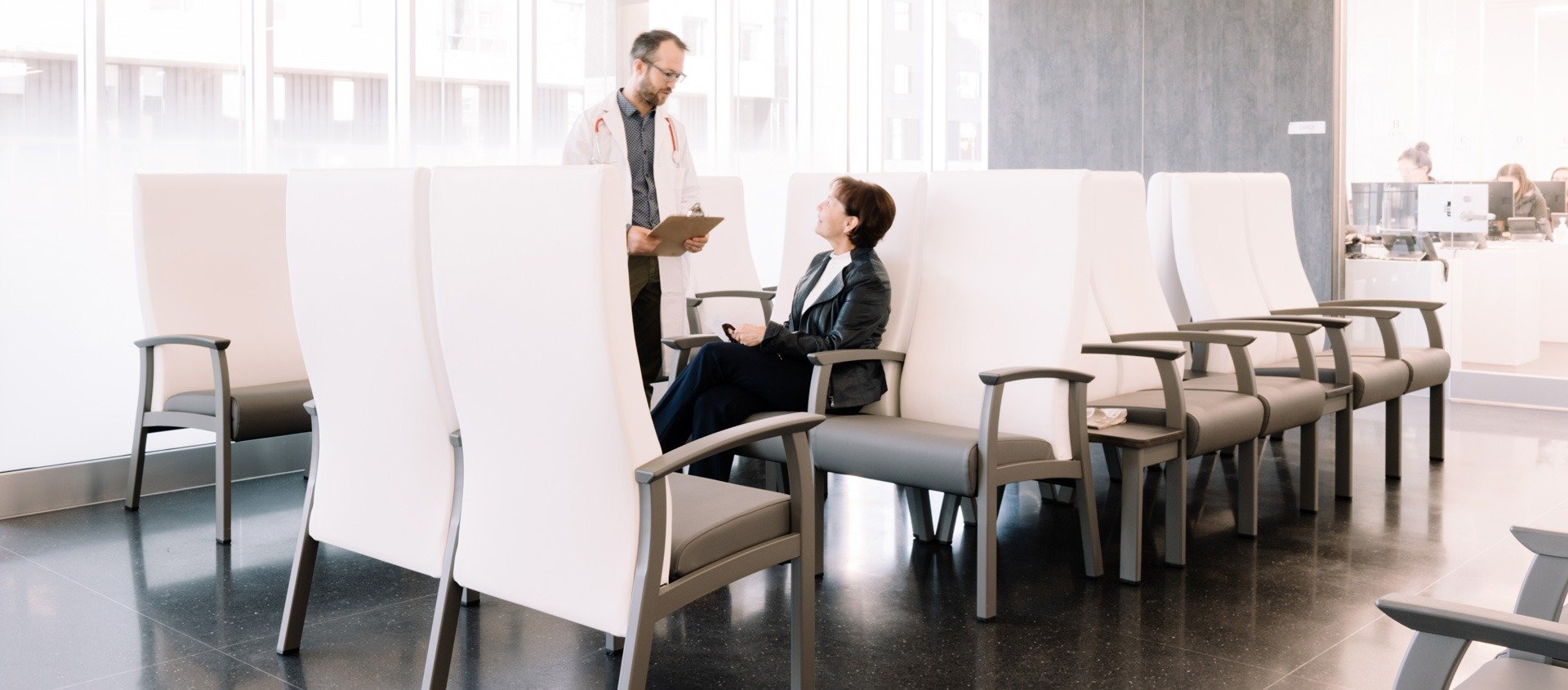 Global Primacare™ HT Chair